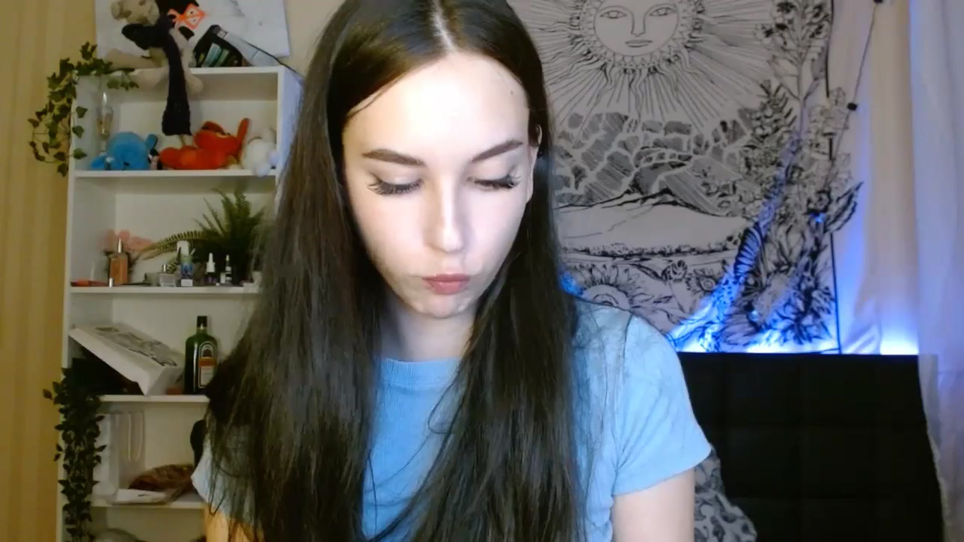Gallery image thumbnail from ElsieF_'s myfreecams stream on, 06/28/2024, 18:38 image 13 of 20