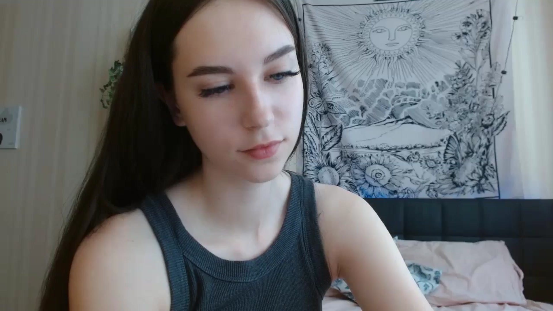Gallery image thumbnail from ElsieF_'s myfreecams stream on, 06/30/2024, 08:02 image 5 of 20