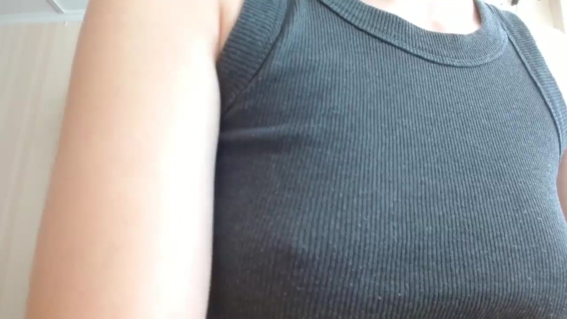 Gallery image thumbnail from ElsieF_'s myfreecams stream on, 06/30/2024, 09:05 image 6 of 20