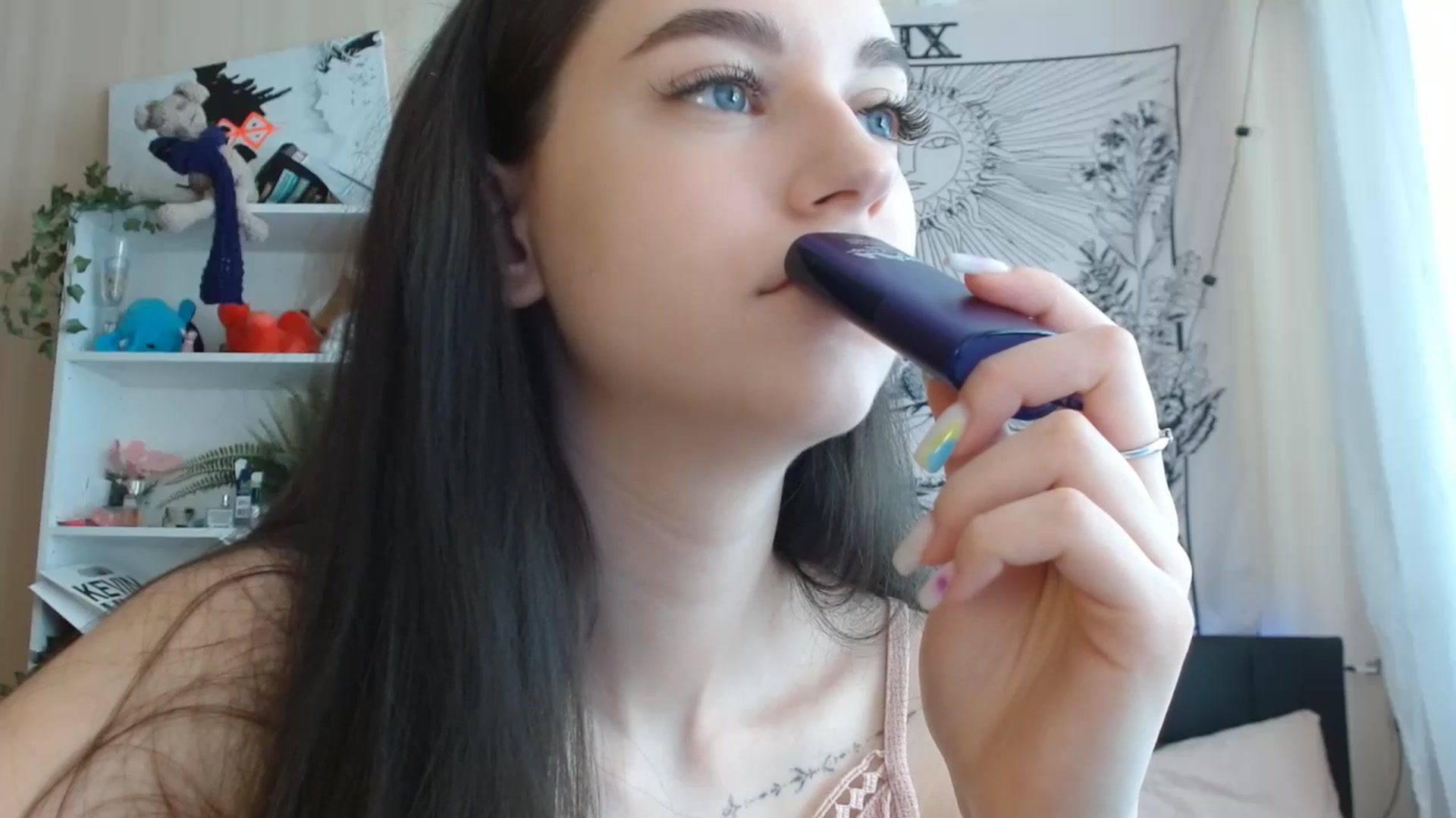 Gallery image thumbnail from ElsieF_'s myfreecams stream on, 07/01/2024, 07:23 image 19 of 20