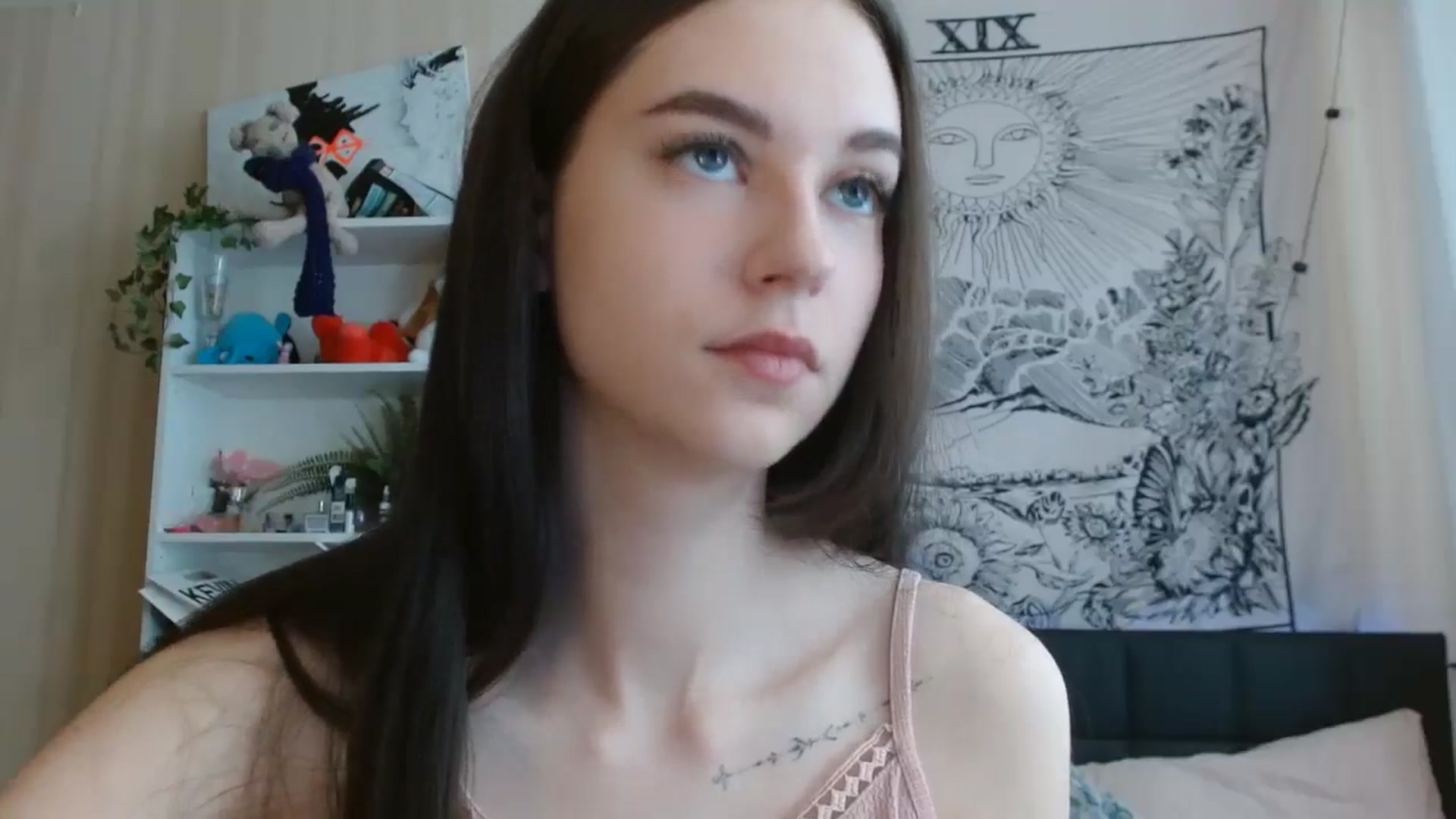 Gallery image thumbnail from ElsieF_'s myfreecams stream on, 07/01/2024, 07:23 image 14 of 20