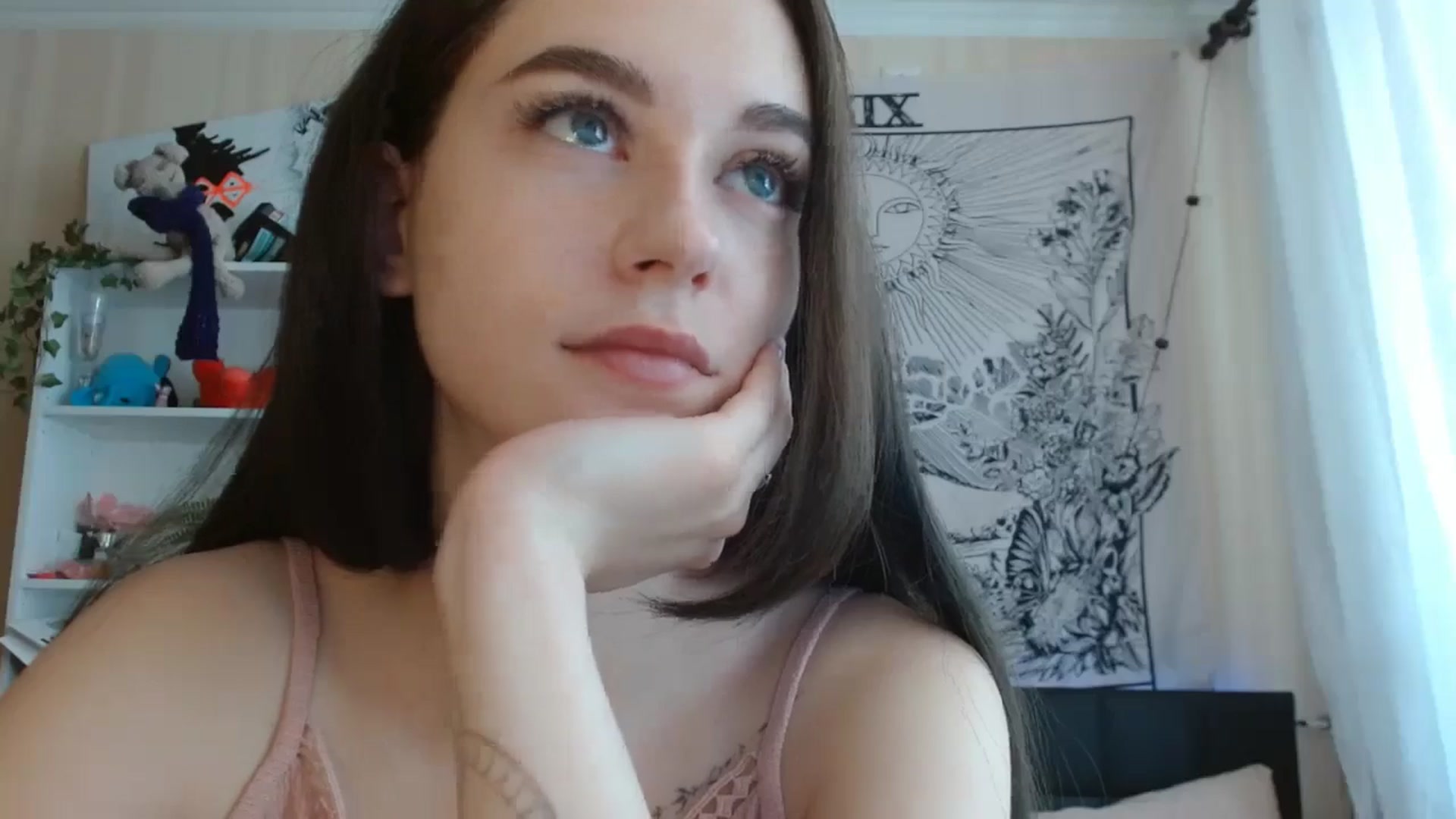 Gallery image thumbnail from ElsieF_'s myfreecams stream on, 07/01/2024, 07:23 image 7 of 20