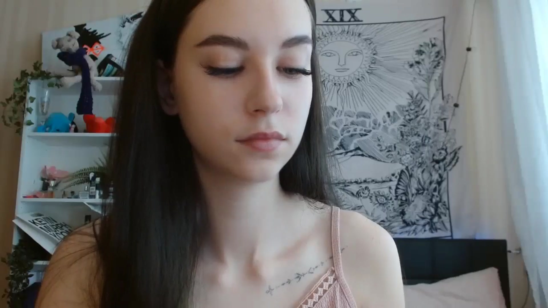 Gallery image thumbnail from ElsieF_'s myfreecams stream on, 07/01/2024, 07:23 image 16 of 20