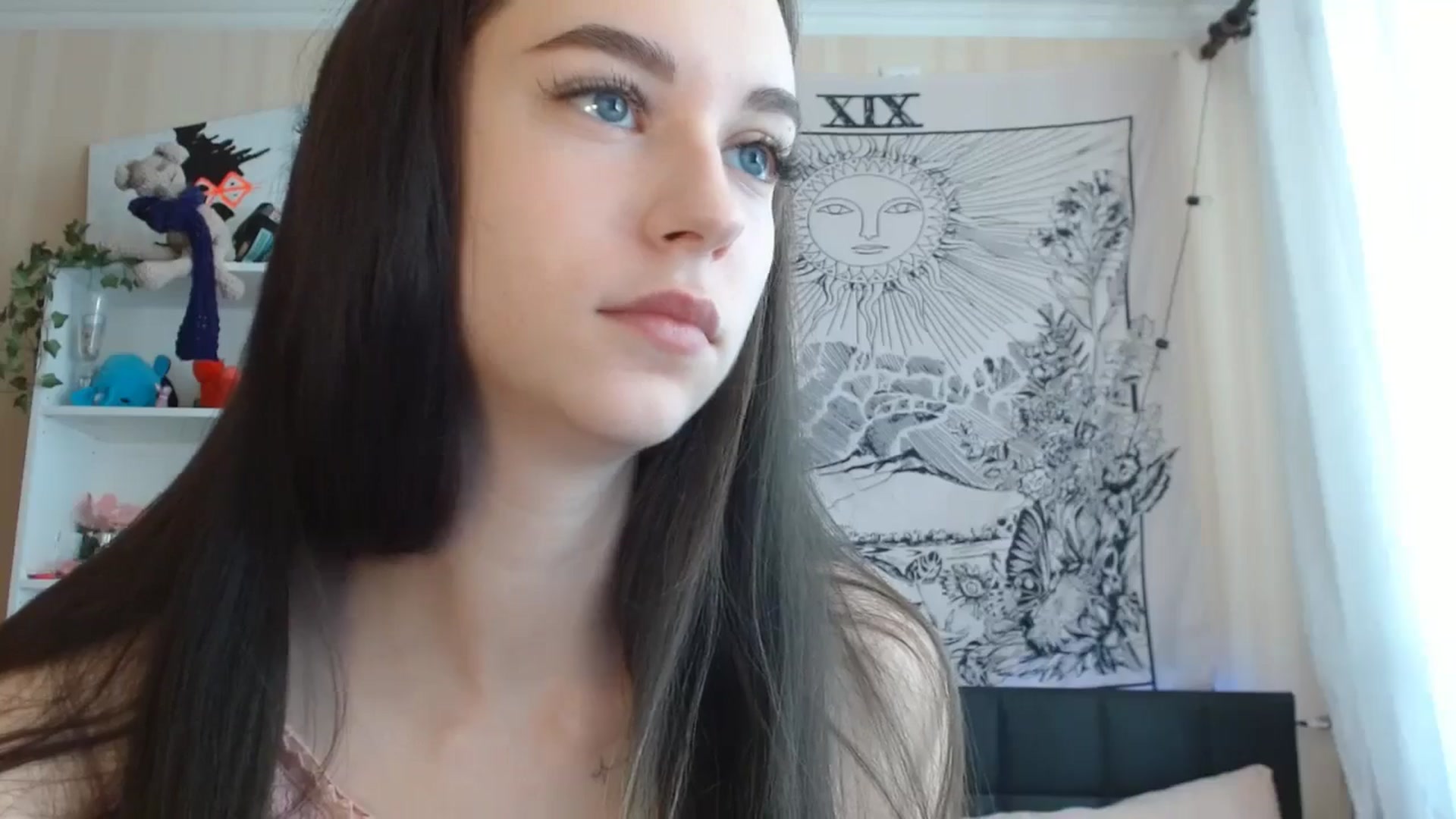 Gallery image thumbnail from ElsieF_'s myfreecams stream on, 07/01/2024, 07:23 image 9 of 20