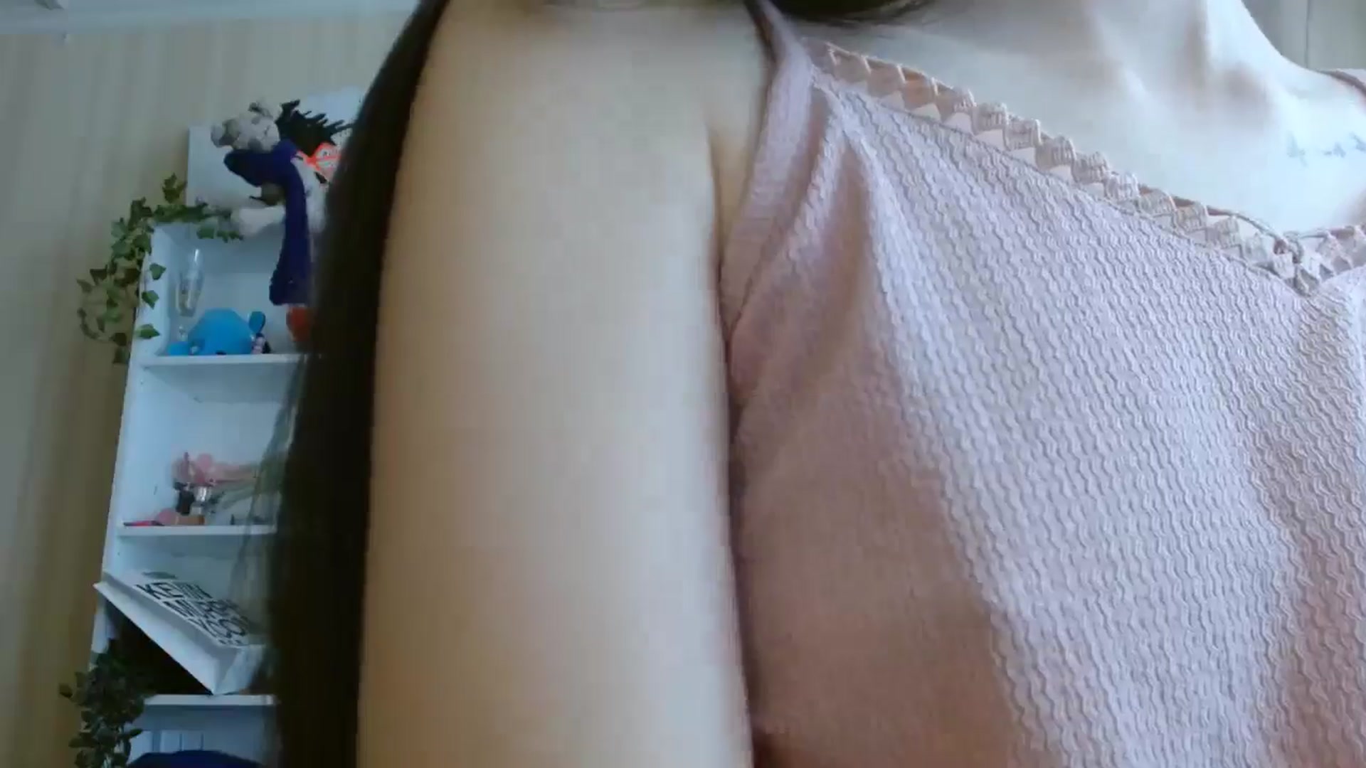 Gallery image thumbnail from ElsieF_'s myfreecams stream on, 07/01/2024, 07:23 image 13 of 20