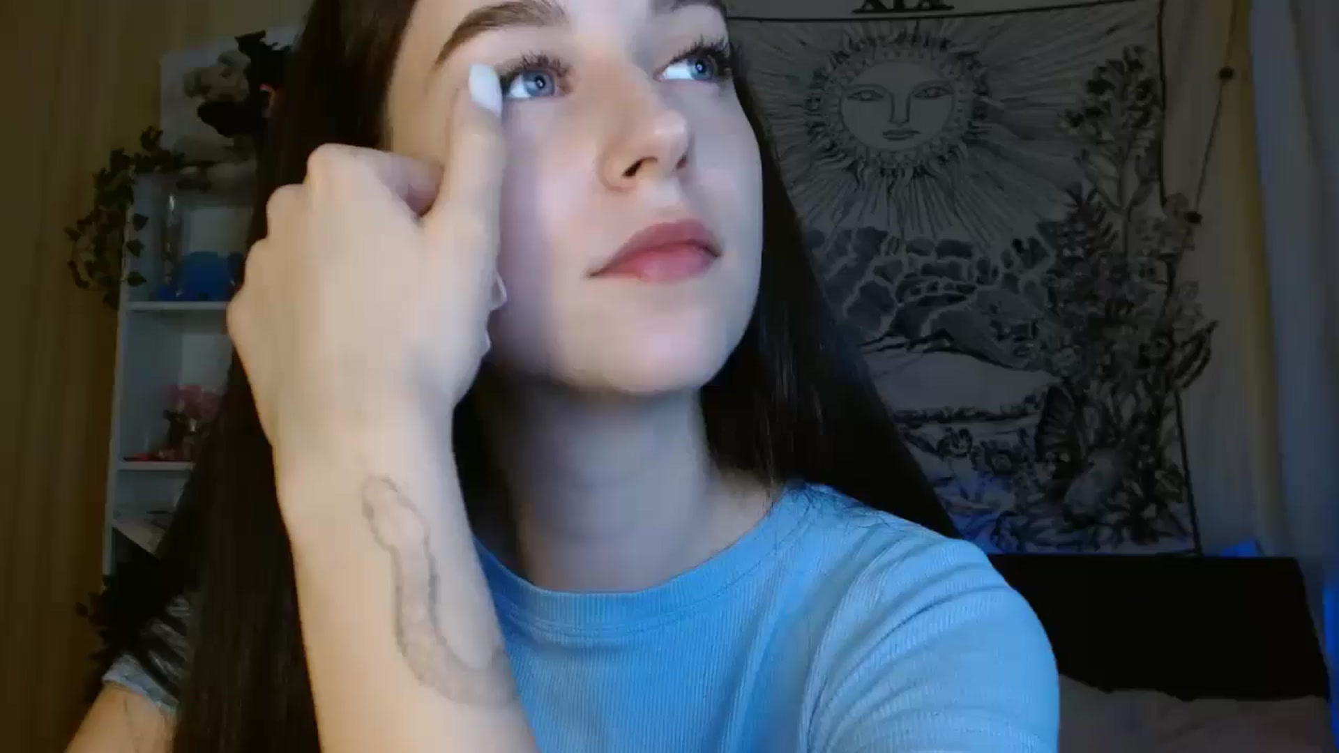 Gallery image thumbnail from ElsieF_'s myfreecams stream on, 07/02/2024, 17:18 image 15 of 20