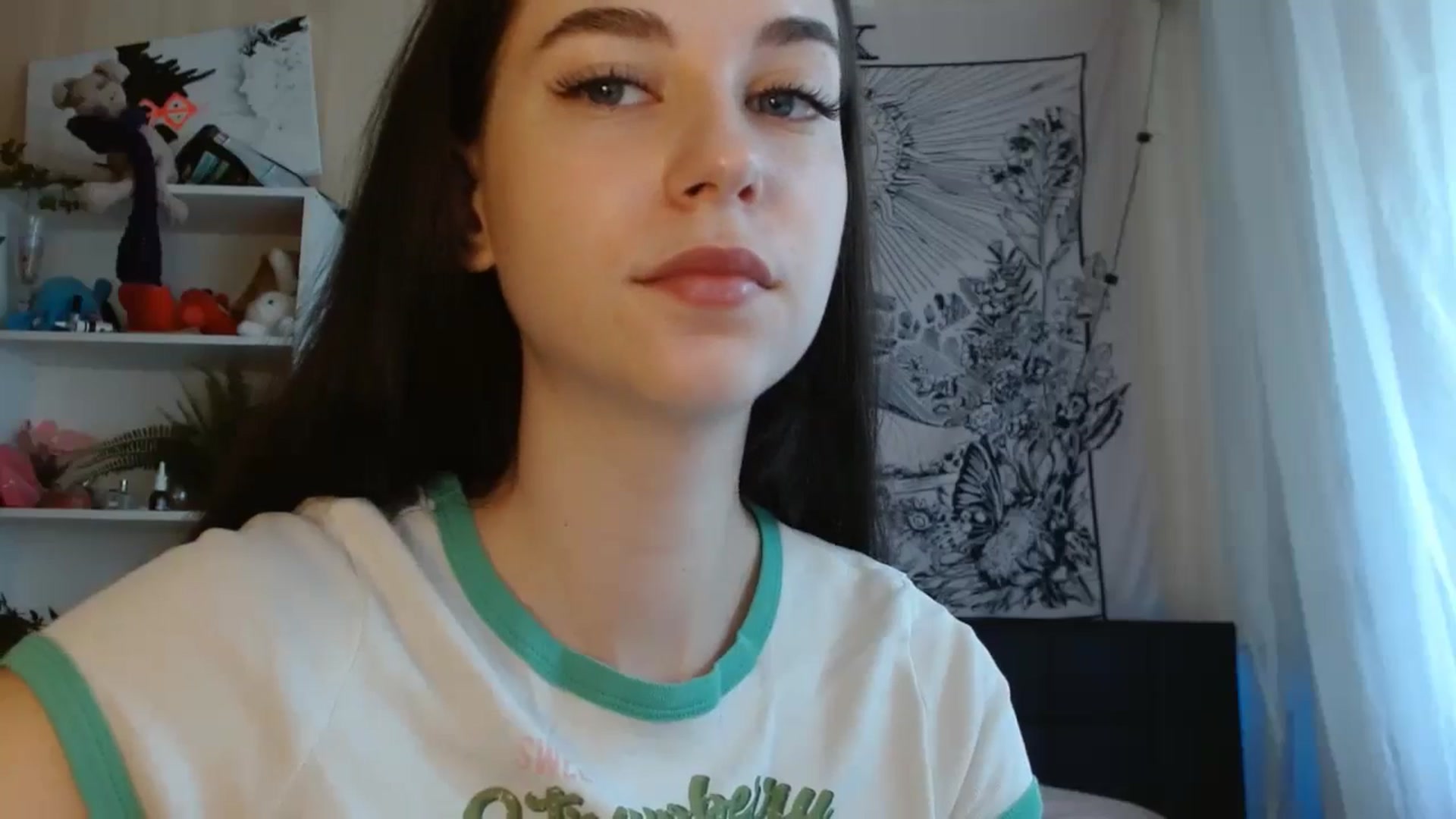 Gallery image thumbnail from ElsieF_'s myfreecams stream on, 07/07/2024, 04:06 image 5 of 20