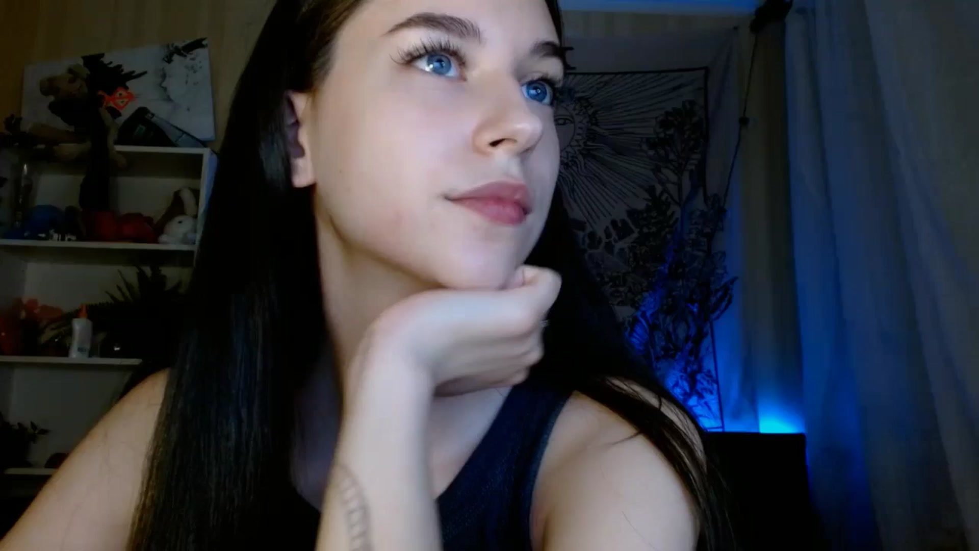 Gallery image thumbnail from ElsieF_'s myfreecams stream on, 07/07/2024, 18:00 image 8 of 20