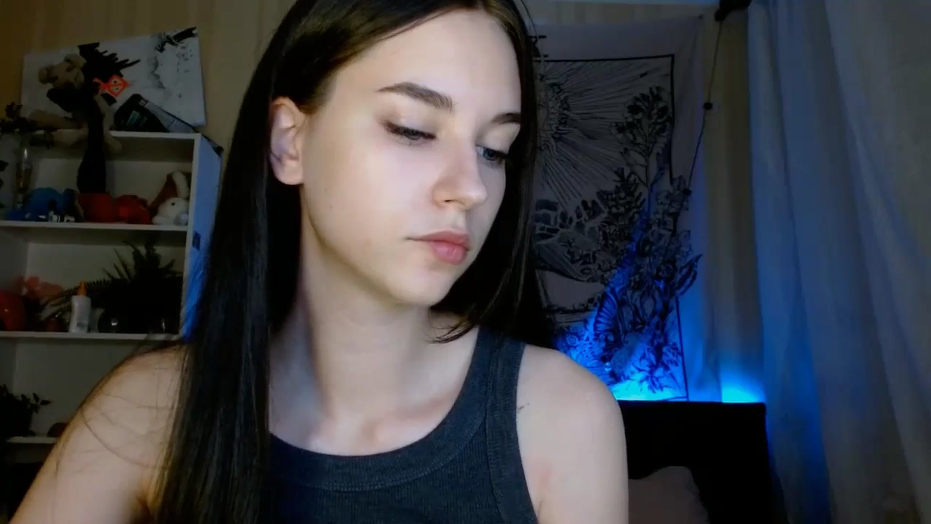 Gallery image thumbnail from ElsieF_'s myfreecams stream on, 07/07/2024, 18:00 image 3 of 20