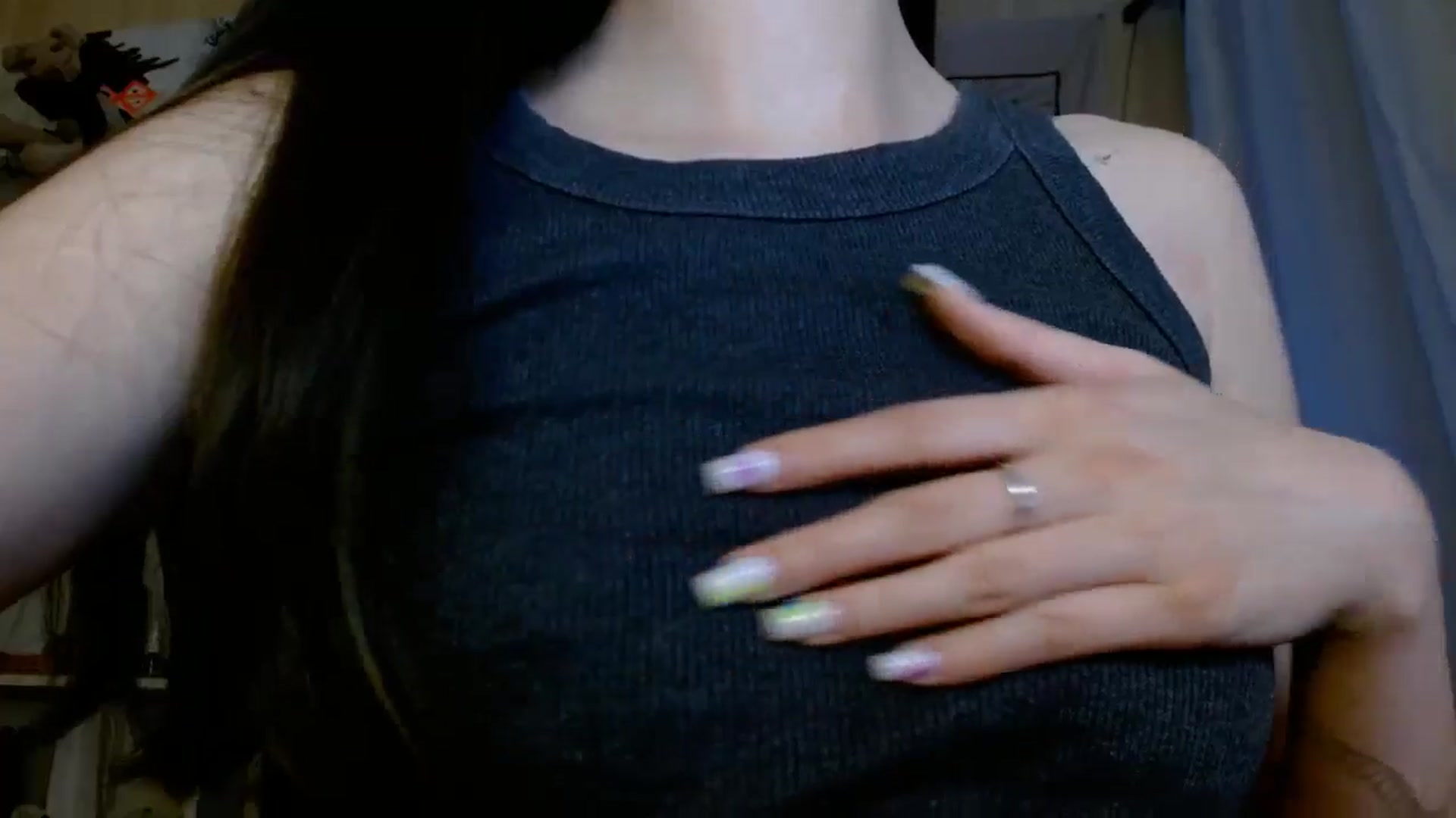 Gallery image thumbnail from ElsieF_'s myfreecams stream on, 07/07/2024, 18:00 image 16 of 20