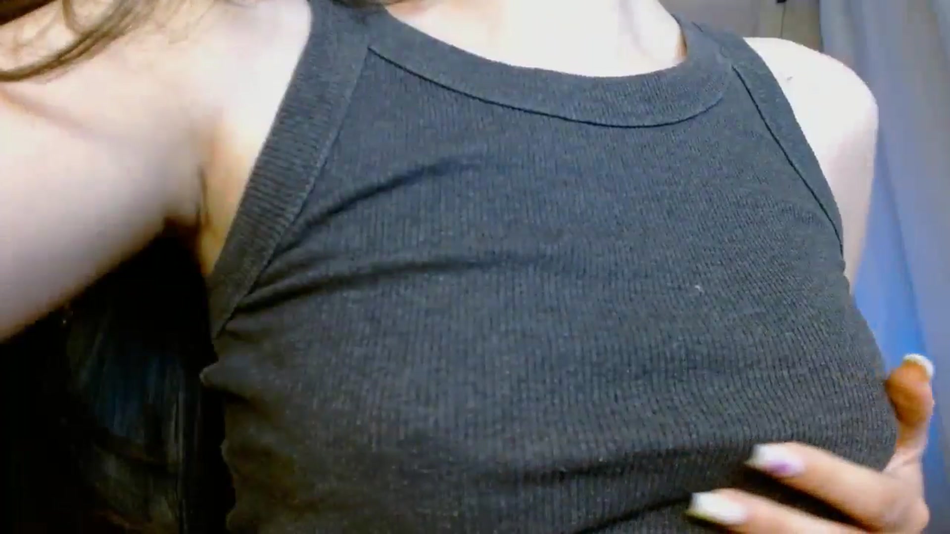 Gallery image thumbnail from ElsieF_'s myfreecams stream on, 07/07/2024, 18:22 image 2 of 20