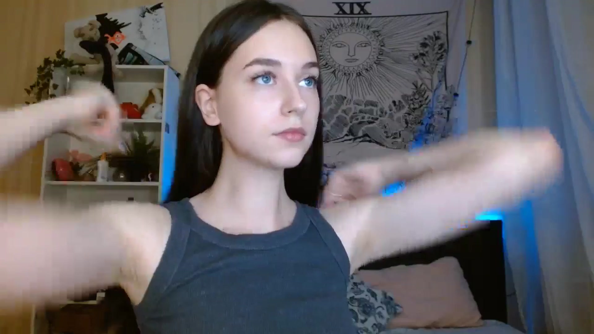 Gallery image thumbnail from ElsieF_'s myfreecams stream on, 07/07/2024, 19:16 image 19 of 20