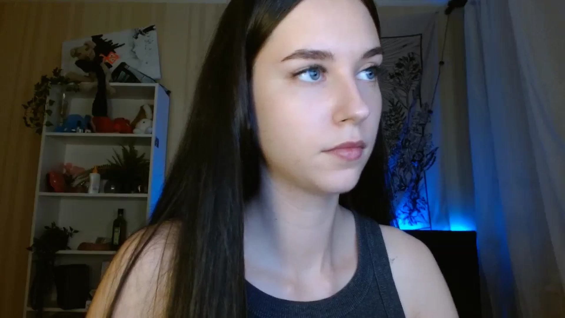 Gallery image thumbnail from ElsieF_'s myfreecams stream on, 07/07/2024, 19:16 image 12 of 20