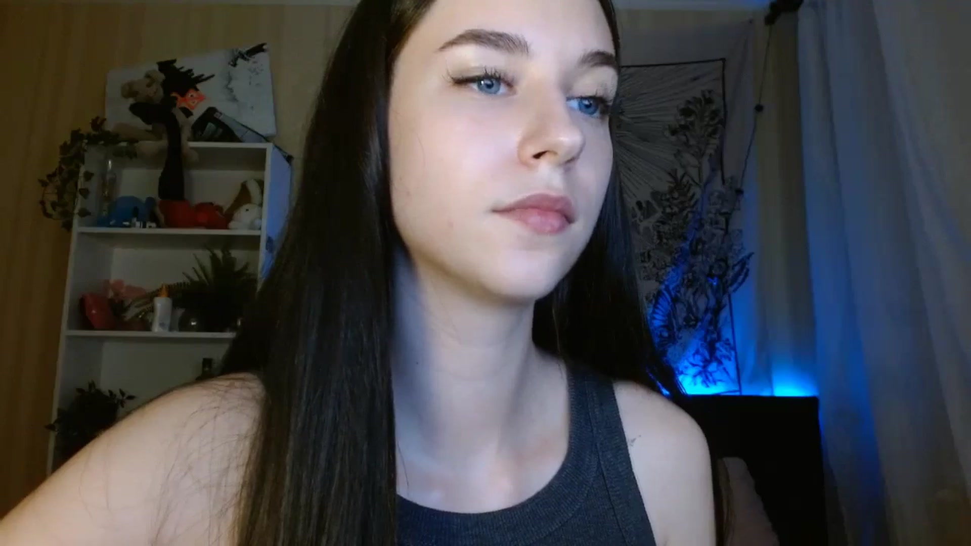 Gallery image thumbnail from ElsieF_'s myfreecams stream on, 07/07/2024, 19:16 image 13 of 20