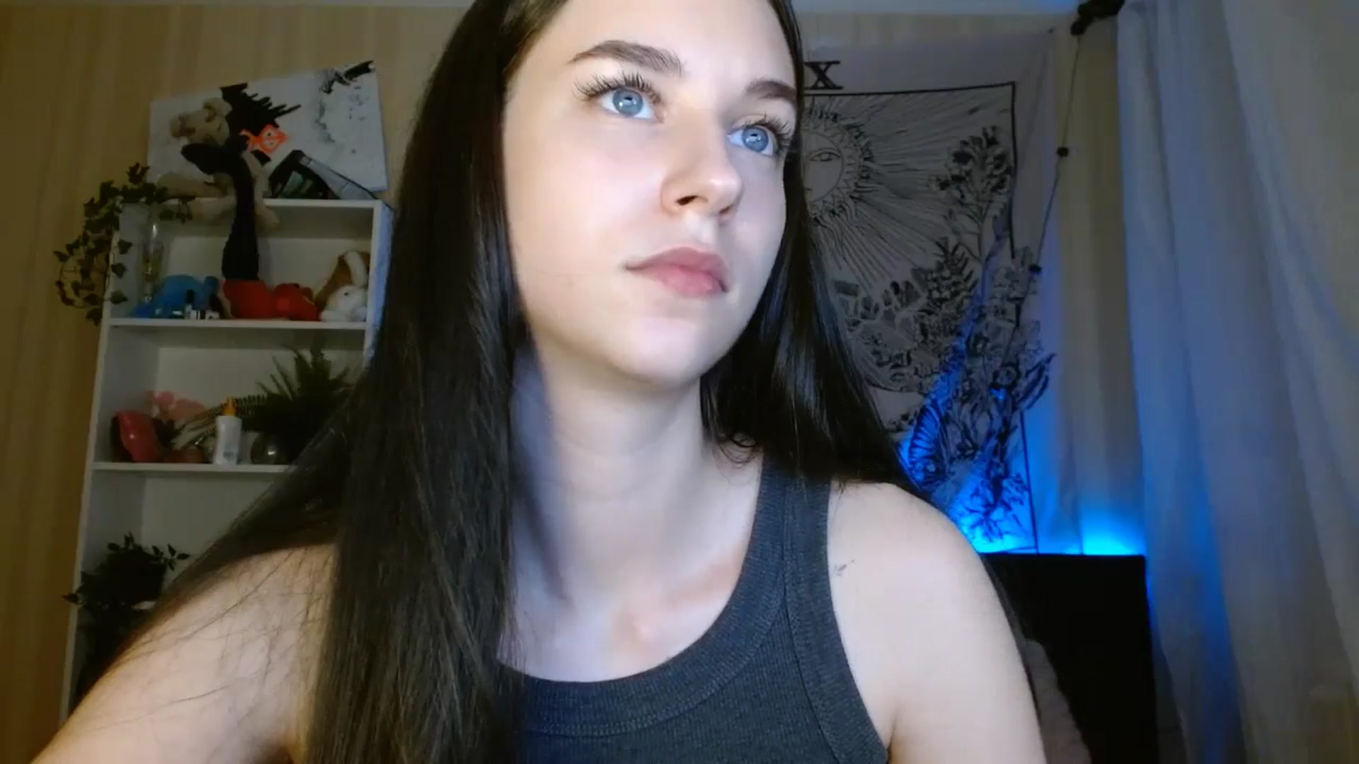 Gallery image thumbnail from ElsieF_'s myfreecams stream on, 07/07/2024, 19:16 image 9 of 20