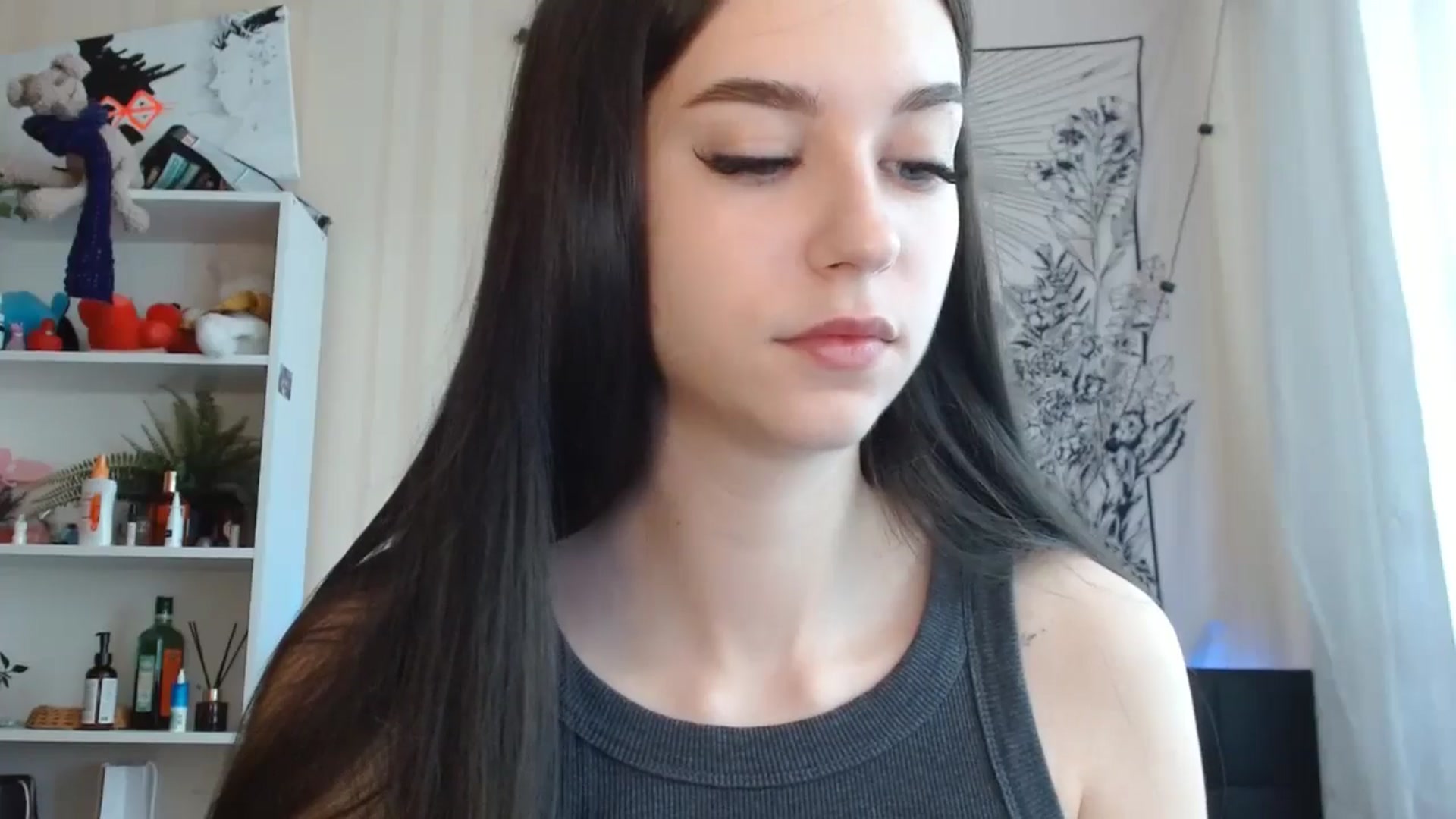 Gallery image thumbnail from ElsieF_'s myfreecams stream on, 07/12/2024, 06:29 image 4 of 20