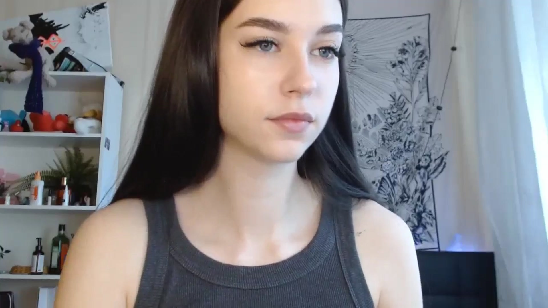 Gallery image thumbnail from ElsieF_'s myfreecams stream on, 07/12/2024, 06:29 image 3 of 20