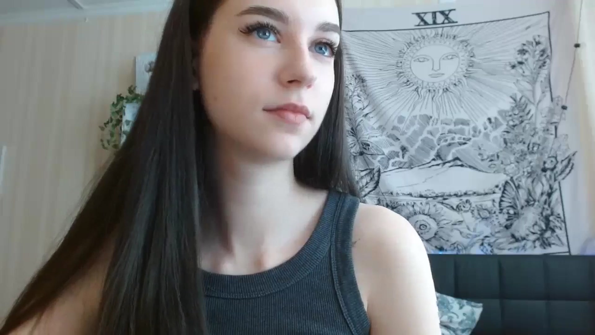 Gallery image thumbnail from ElsieF_'s myfreecams stream on, 07/12/2024, 08:14 image 7 of 20