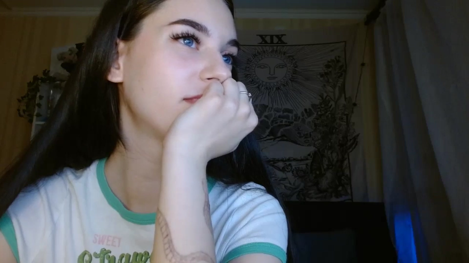 Gallery image thumbnail from ElsieF_'s myfreecams stream on, 07/14/2024, 19:00 image 11 of 20