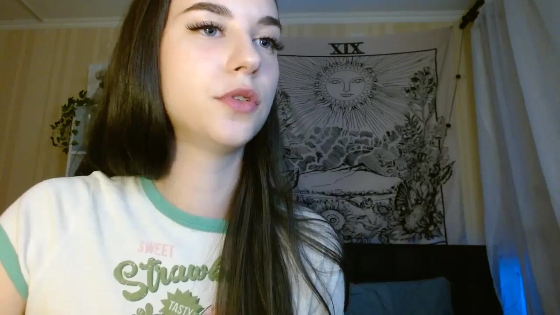 Gallery image thumbnail from ElsieF_'s myfreecams stream on, 07/14/2024, 19:00 image 16 of 20