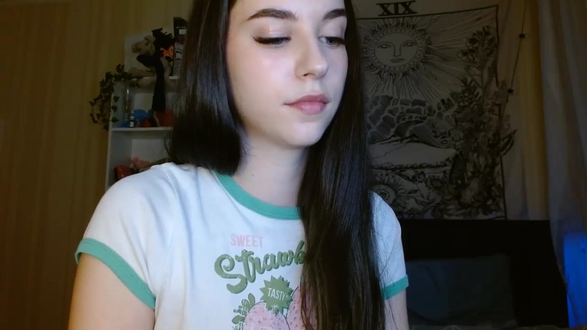 Gallery image thumbnail from ElsieF_'s myfreecams stream on, 07/14/2024, 19:00 image 14 of 20