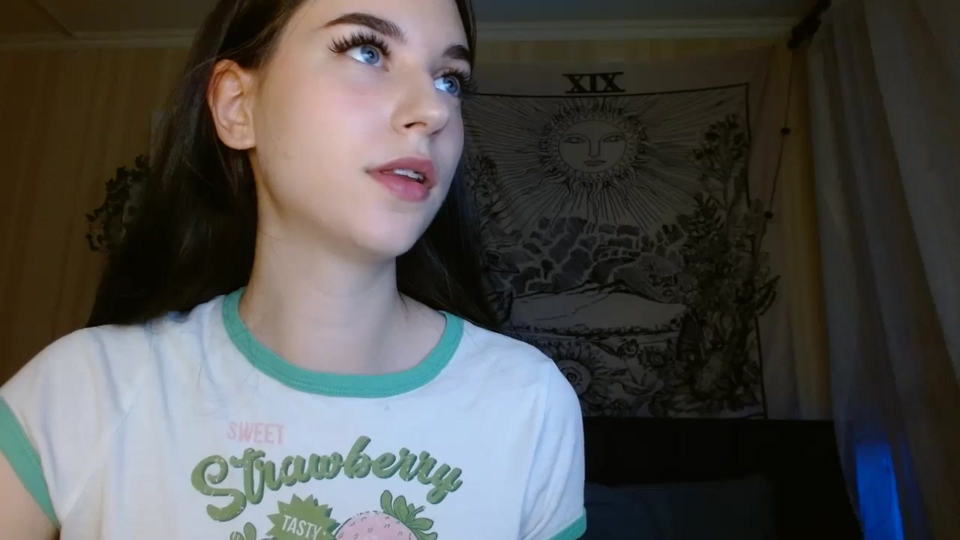 Gallery image thumbnail from ElsieF_'s myfreecams stream on, 07/14/2024, 19:00 image 17 of 20