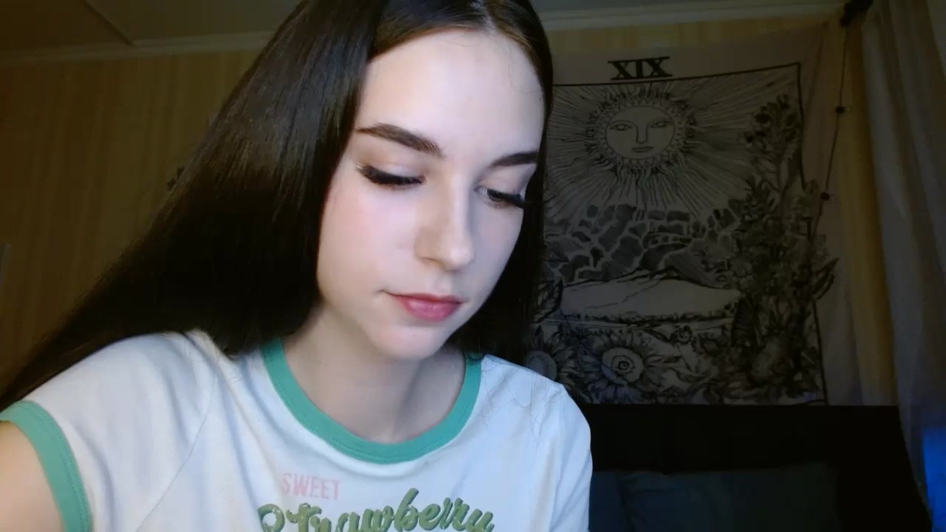 Gallery image thumbnail from ElsieF_'s myfreecams stream on, 07/14/2024, 19:29 image 2 of 20