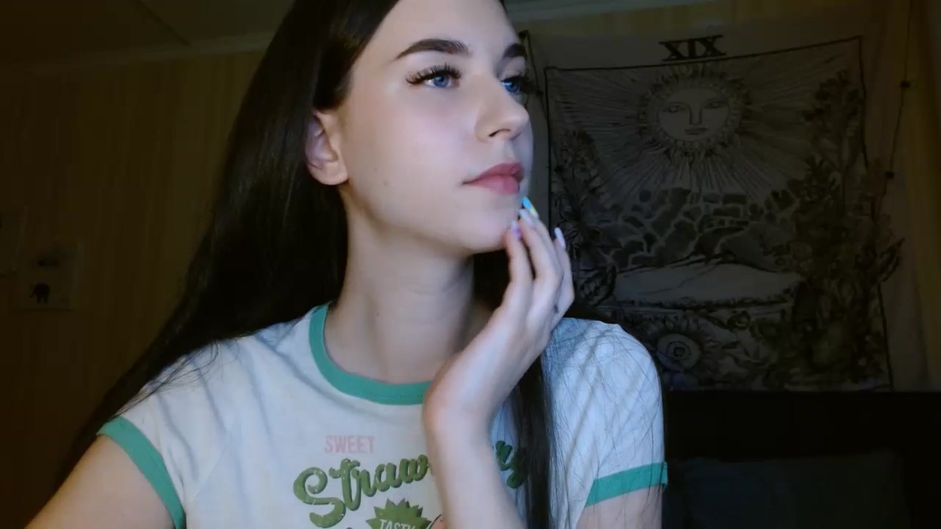Gallery image thumbnail from ElsieF_'s myfreecams stream on, 07/14/2024, 19:29 image 17 of 20