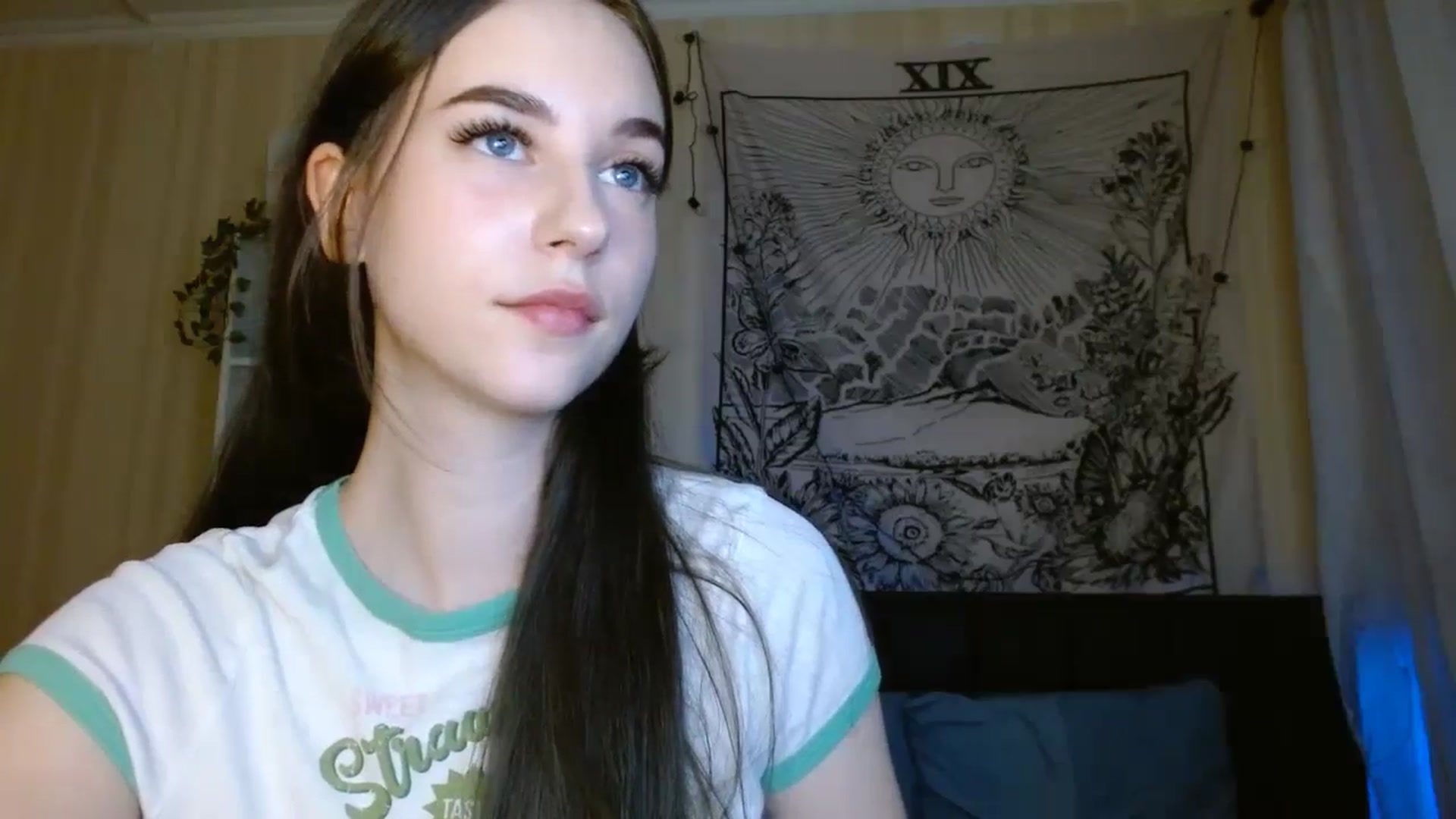 Gallery image thumbnail from ElsieF_'s myfreecams stream on, 07/14/2024, 19:29 image 8 of 20