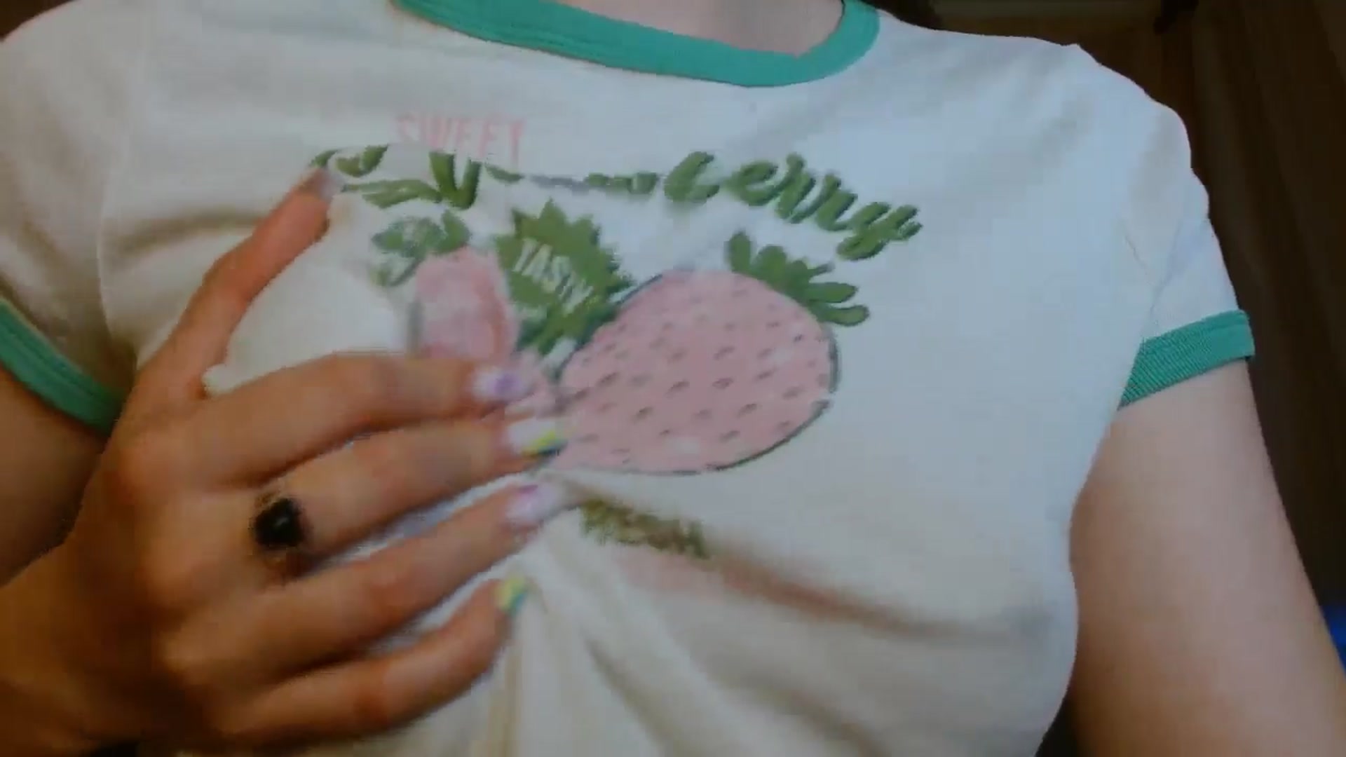 Gallery image thumbnail from ElsieF_'s myfreecams stream on, 07/14/2024, 19:29 image 12 of 20