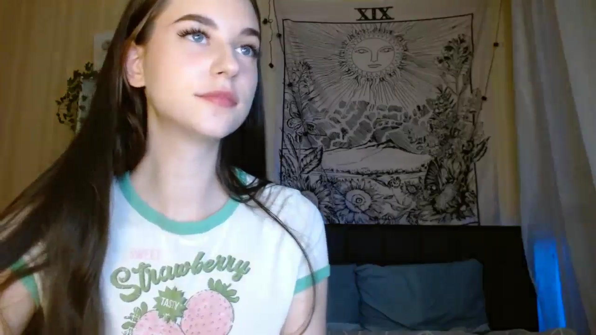 Gallery image thumbnail from ElsieF_'s myfreecams stream on, 07/14/2024, 19:29 image 7 of 20