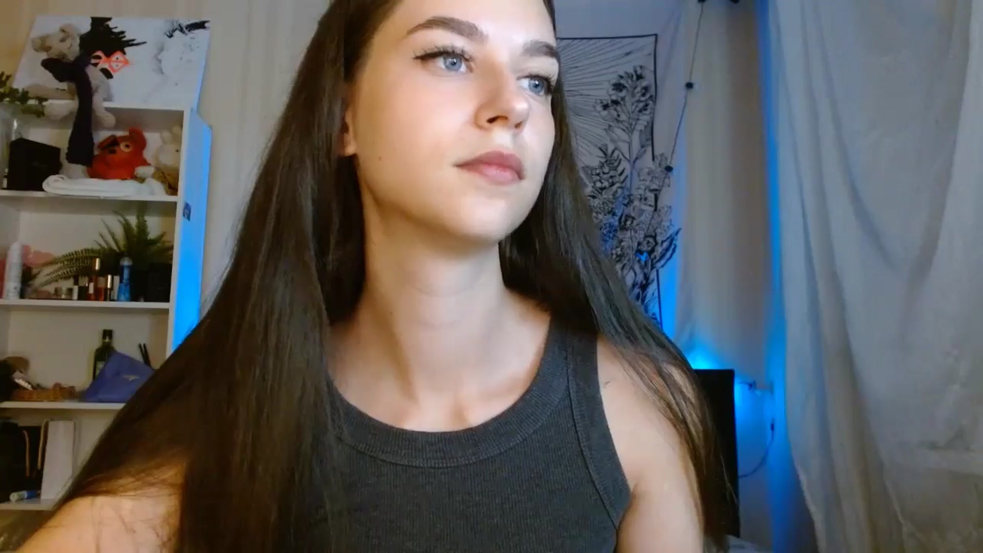 Gallery image thumbnail from ElsieF_'s myfreecams stream on, 08/02/2024, 18:40 image 18 of 20