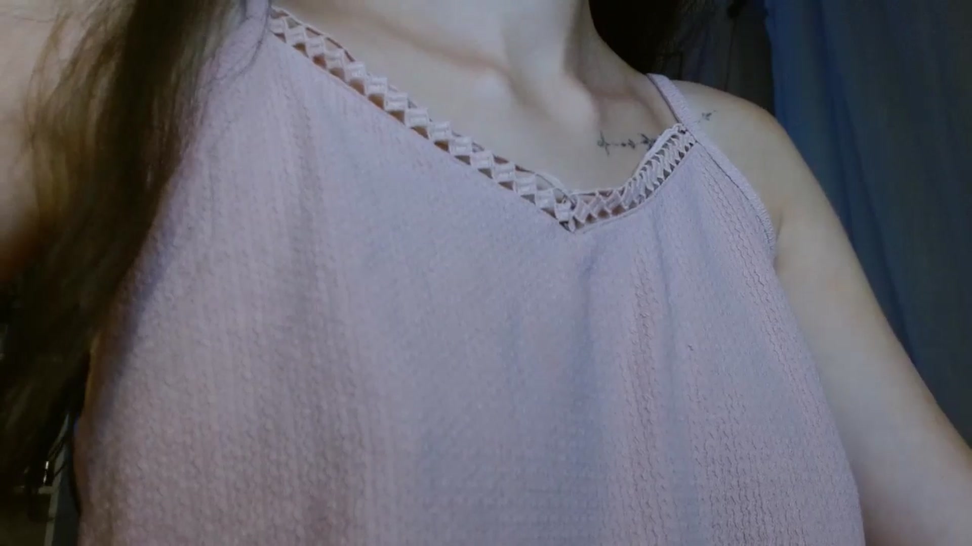 Gallery image thumbnail from ElsieF_'s myfreecams stream on, 08/04/2024, 19:16 image 13 of 20