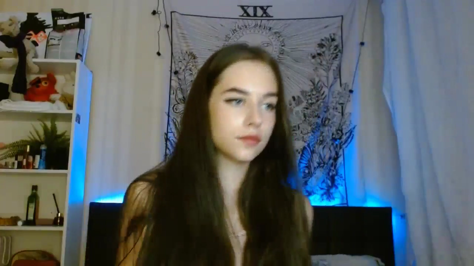 Gallery image thumbnail from ElsieF_'s myfreecams stream on, 08/04/2024, 19:16 image 3 of 20