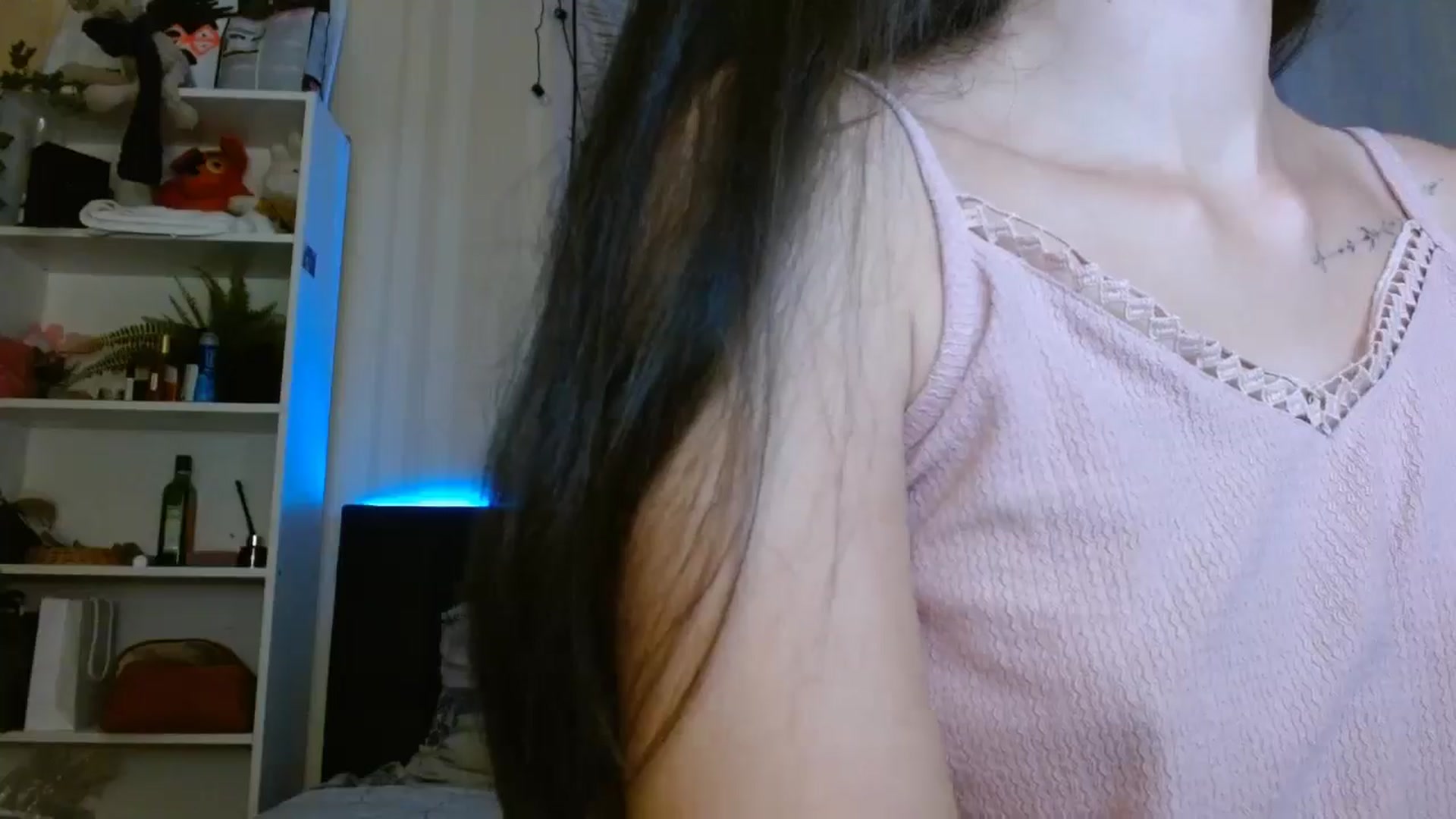 Gallery image thumbnail from ElsieF_'s myfreecams stream on, 08/04/2024, 20:30 image 18 of 20