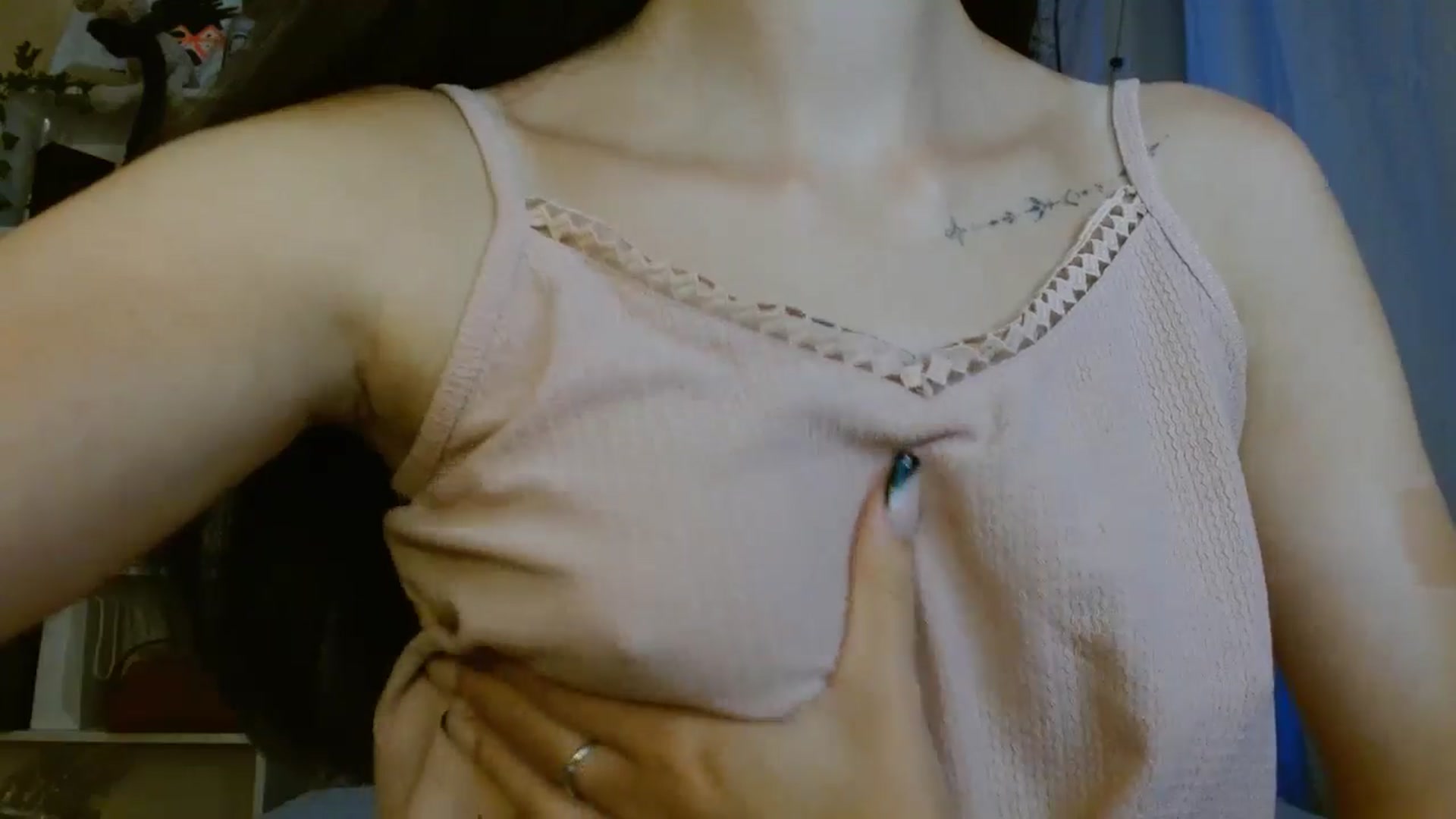 Gallery image thumbnail from ElsieF_'s myfreecams stream on, 08/04/2024, 20:30 image 15 of 20
