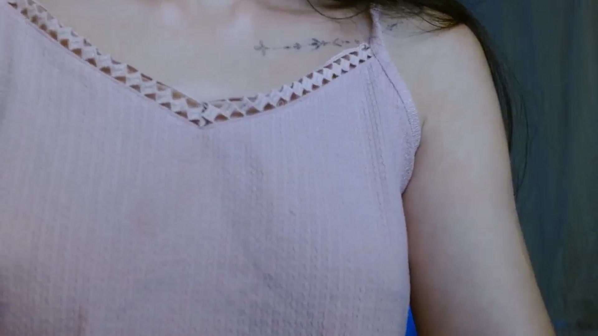 Gallery image thumbnail from ElsieF_'s myfreecams stream on, 08/04/2024, 21:20 image 5 of 20