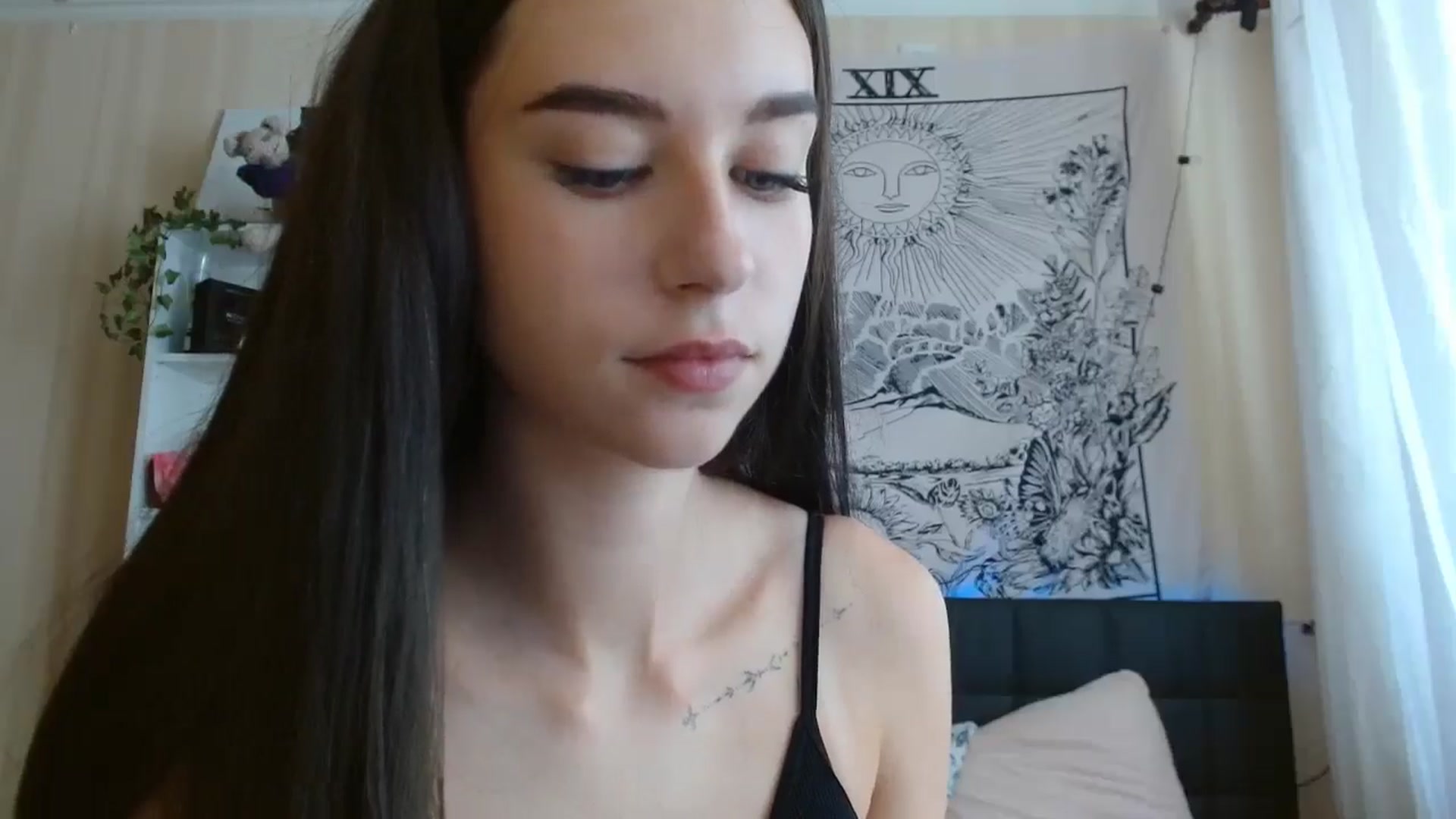 Gallery image thumbnail from ElsieF_'s myfreecams stream on, 08/07/2024, 07:23 image 8 of 20