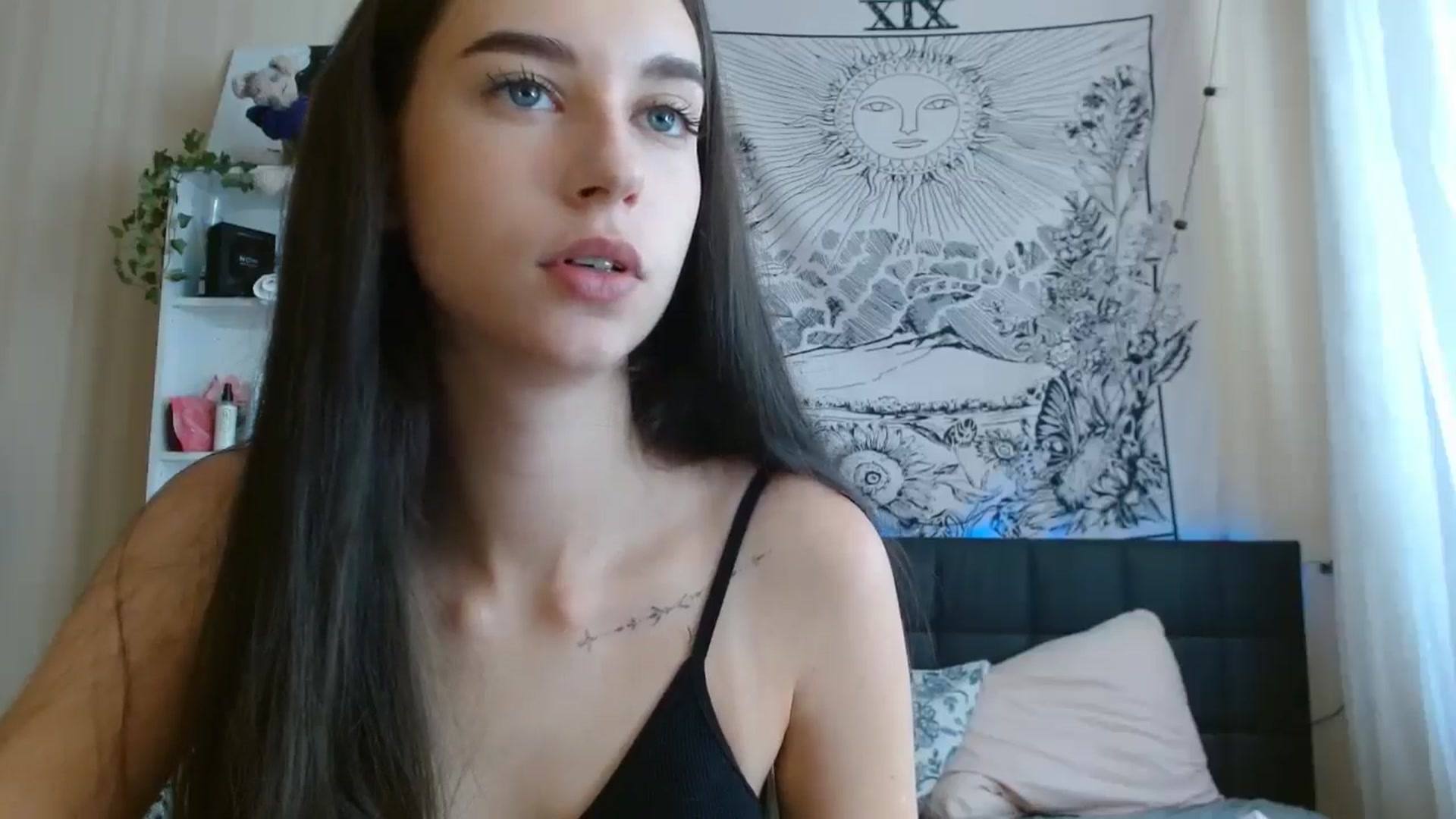 Gallery image thumbnail from ElsieF_'s myfreecams stream on, 08/07/2024, 07:23 image 5 of 20