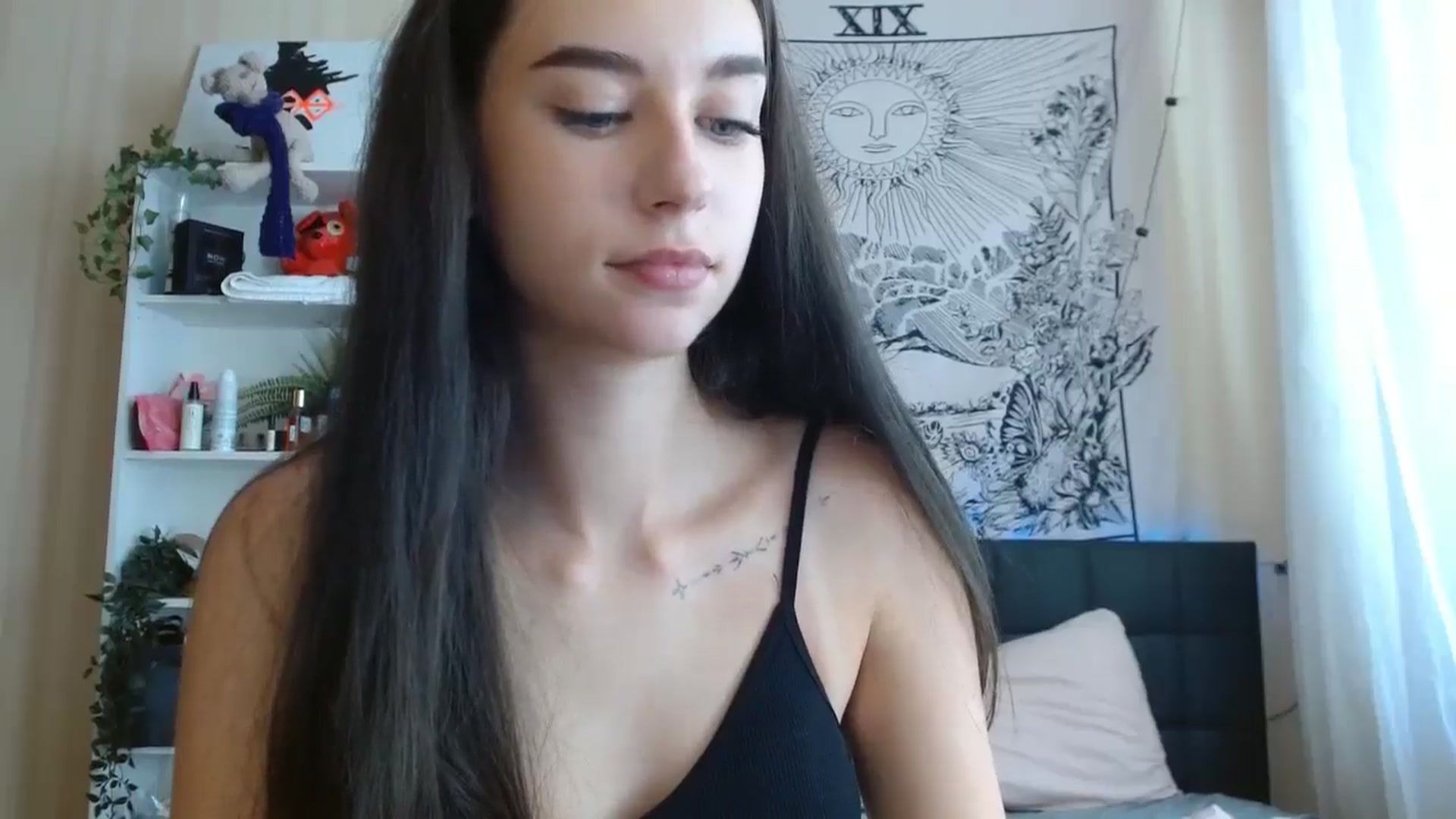 Gallery image thumbnail from ElsieF_'s myfreecams stream on, 08/07/2024, 07:23 image 6 of 20