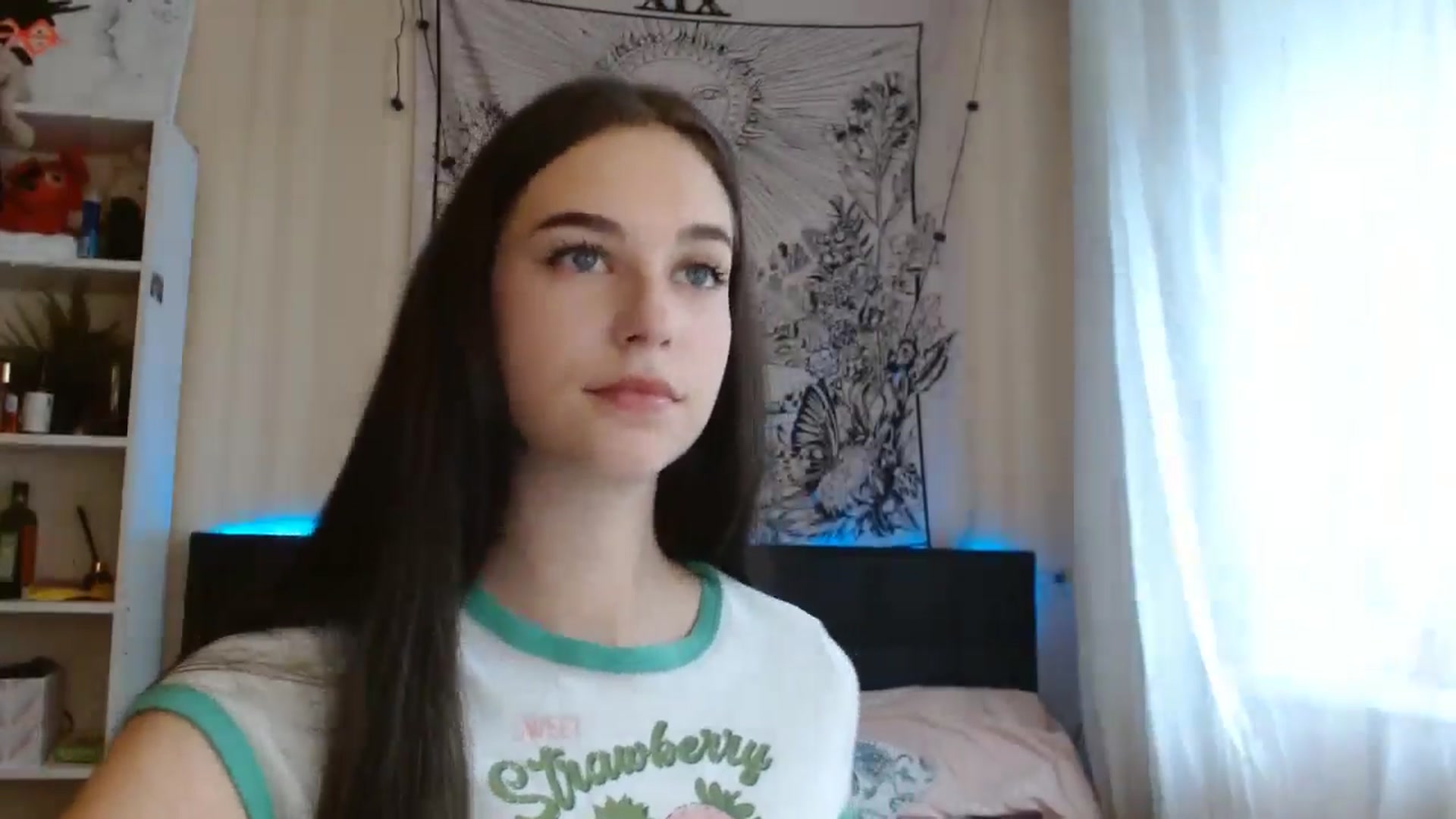 Gallery image thumbnail from ElsieF_'s myfreecams stream on, 08/09/2024, 05:13 image 14 of 20
