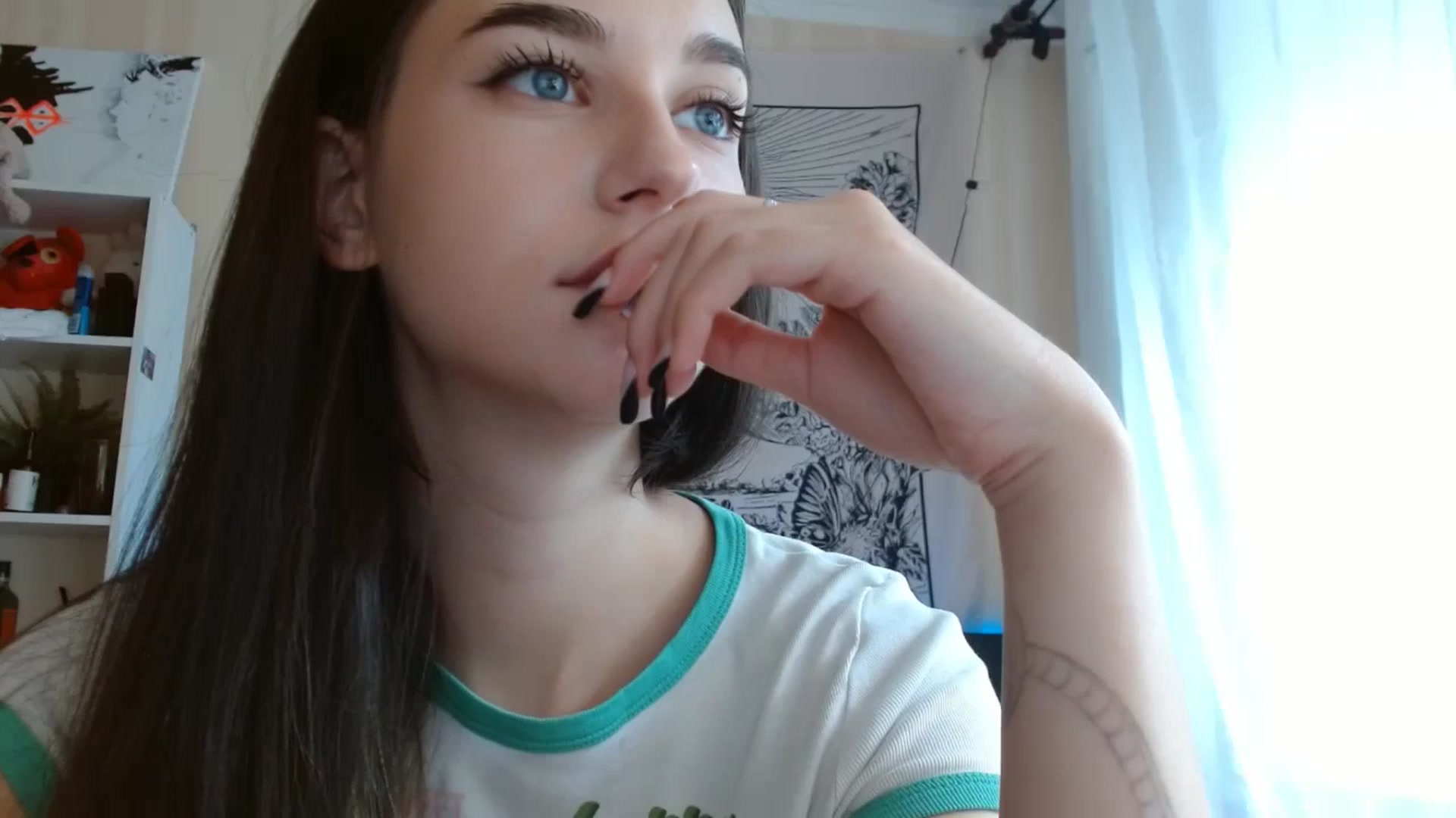 Gallery image thumbnail from ElsieF_'s myfreecams stream on, 08/09/2024, 05:46 image 4 of 20