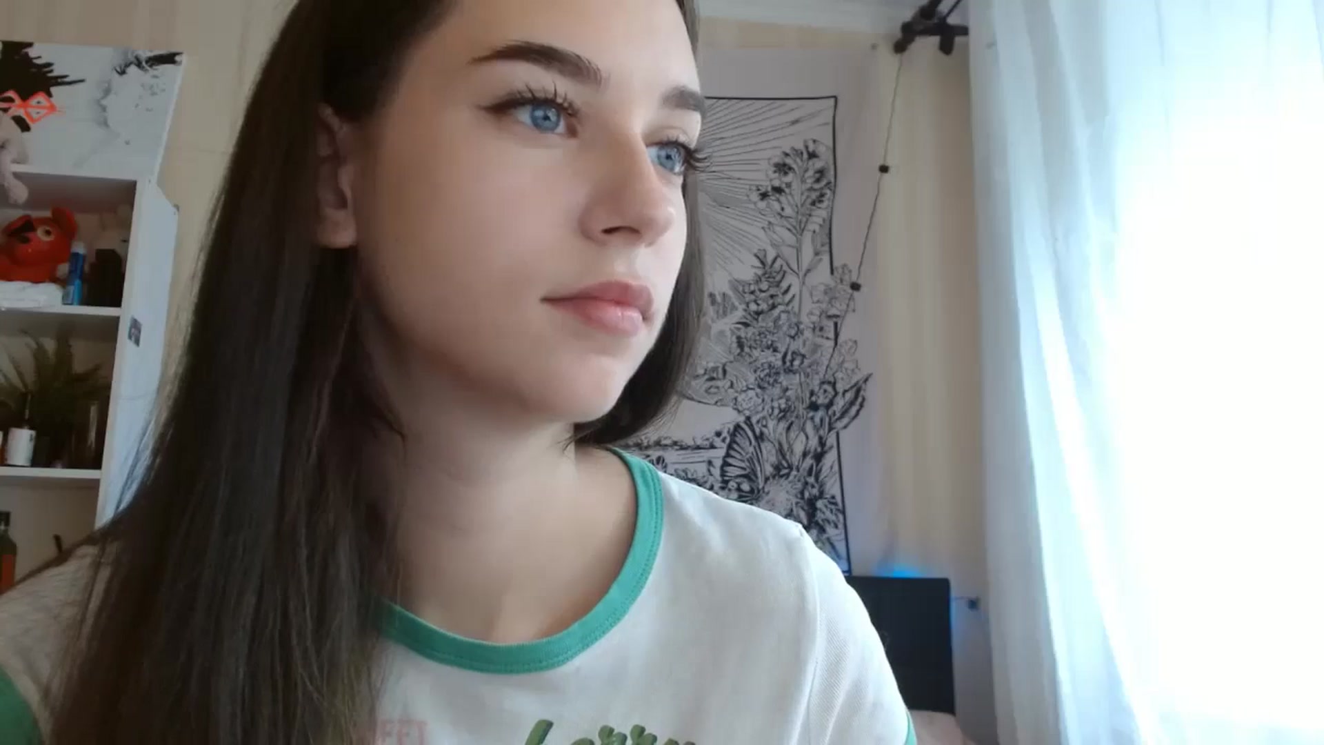 Gallery image thumbnail from ElsieF_'s myfreecams stream on, 08/09/2024, 05:46 image 6 of 20