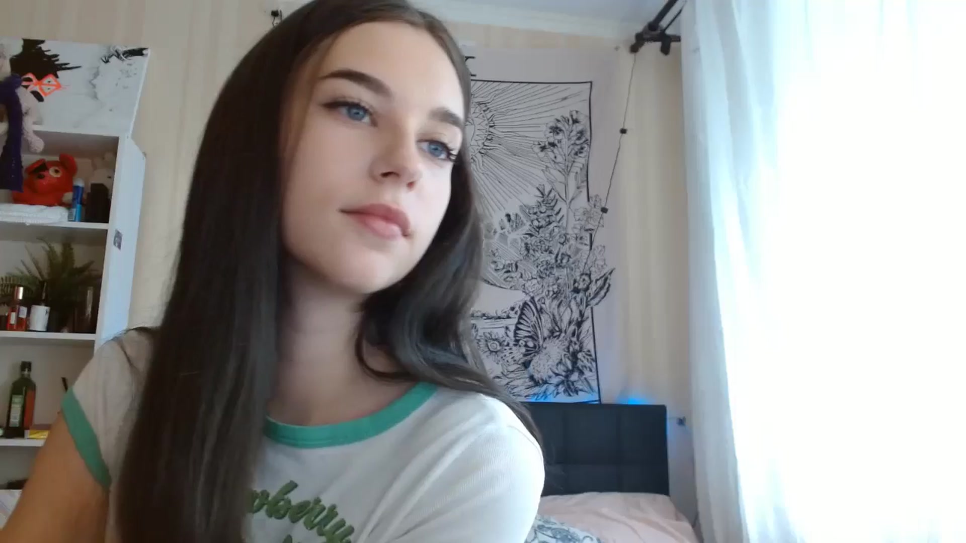 Gallery image thumbnail from ElsieF_'s myfreecams stream on, 08/09/2024, 05:46 image 13 of 20