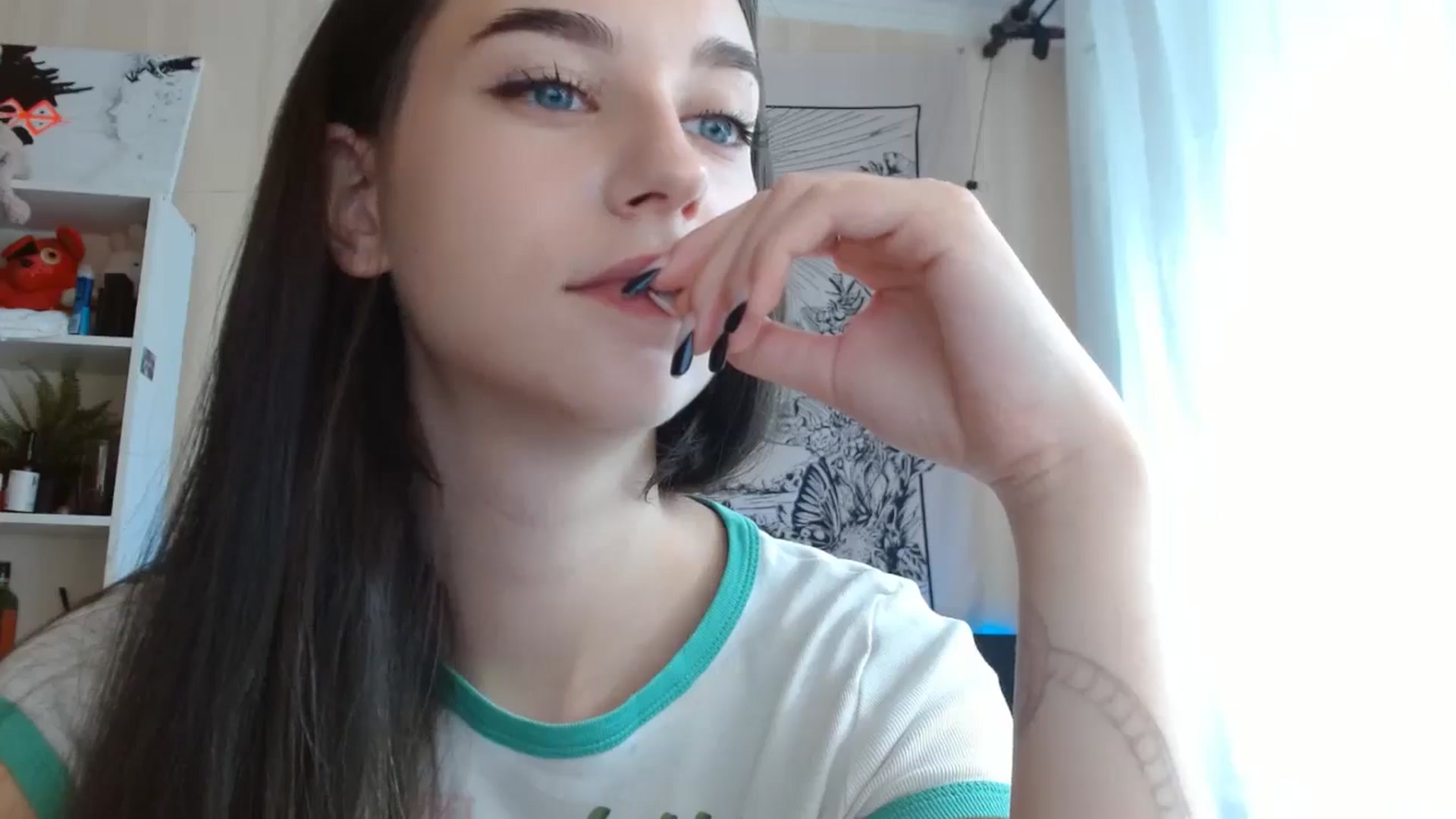 Gallery image thumbnail from ElsieF_'s myfreecams stream on, 08/09/2024, 05:46 image 5 of 20