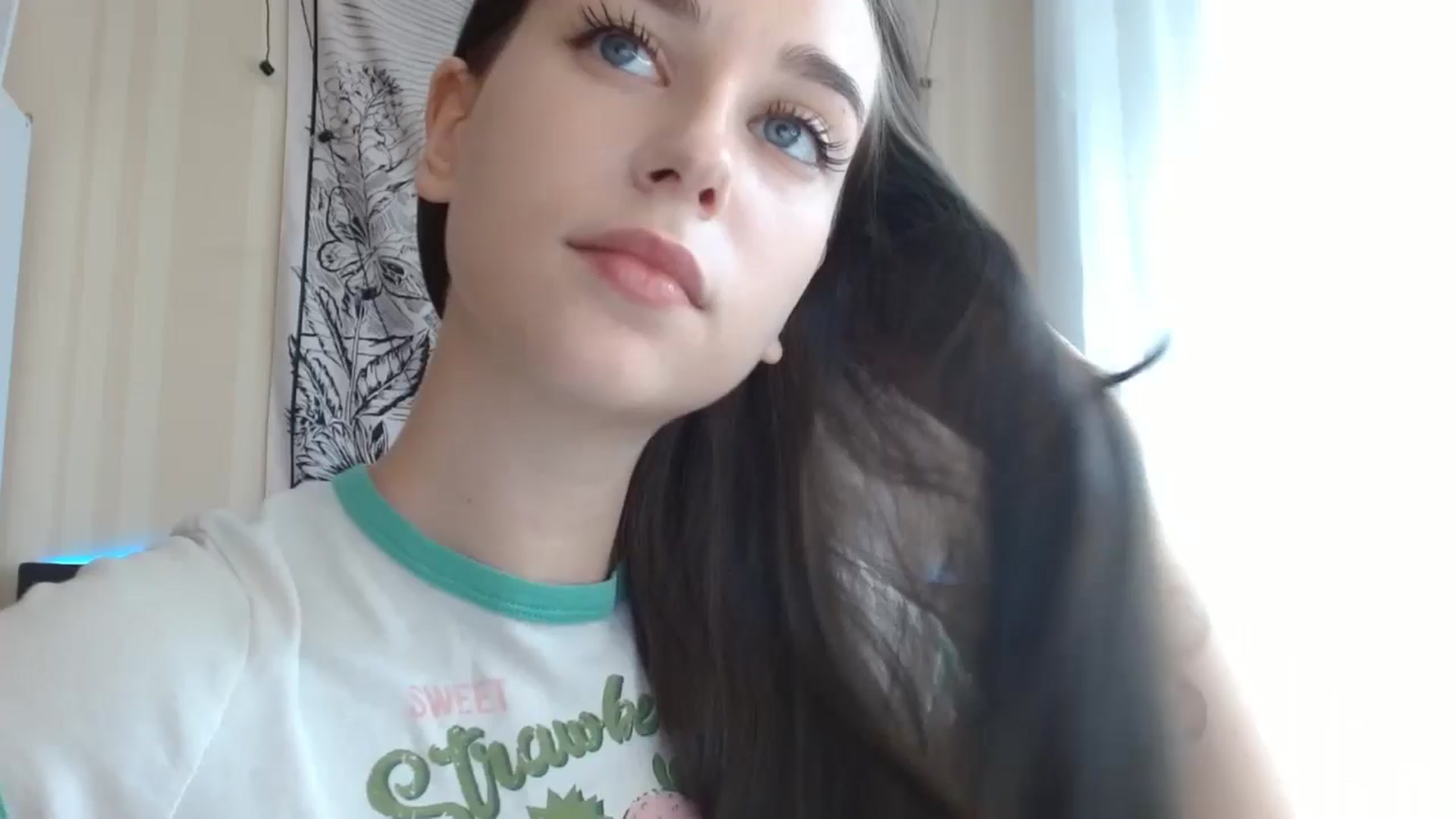 Gallery image thumbnail from ElsieF_'s myfreecams stream on, 08/09/2024, 06:25 image 1 of 20