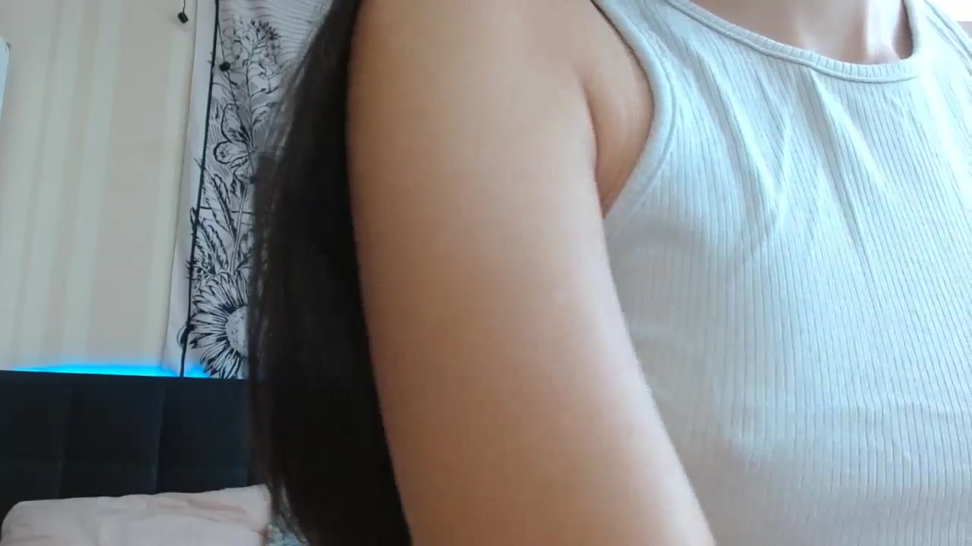 Gallery image thumbnail from ElsieF_'s myfreecams stream on, 08/10/2024, 06:29 image 2 of 20