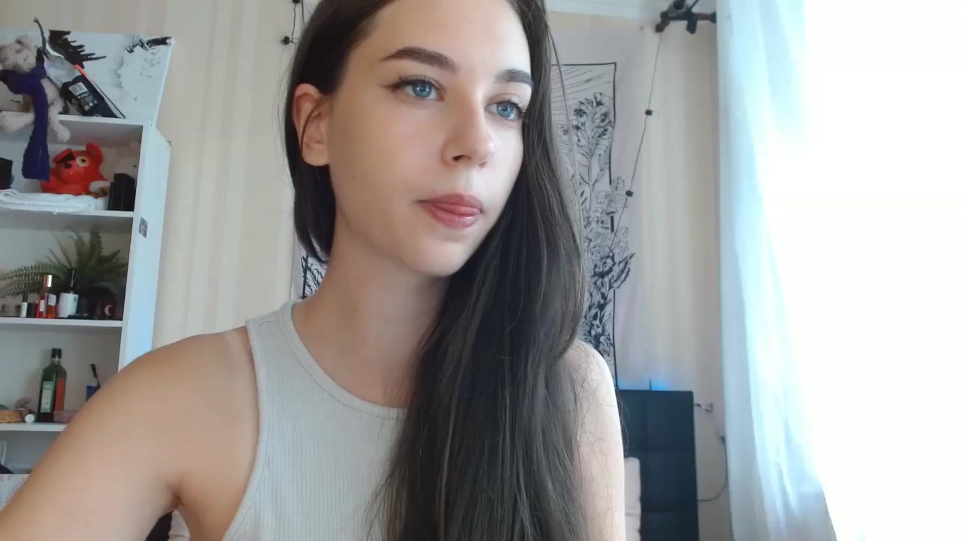 Gallery image thumbnail from ElsieF_'s myfreecams stream on, 08/10/2024, 06:29 image 10 of 20