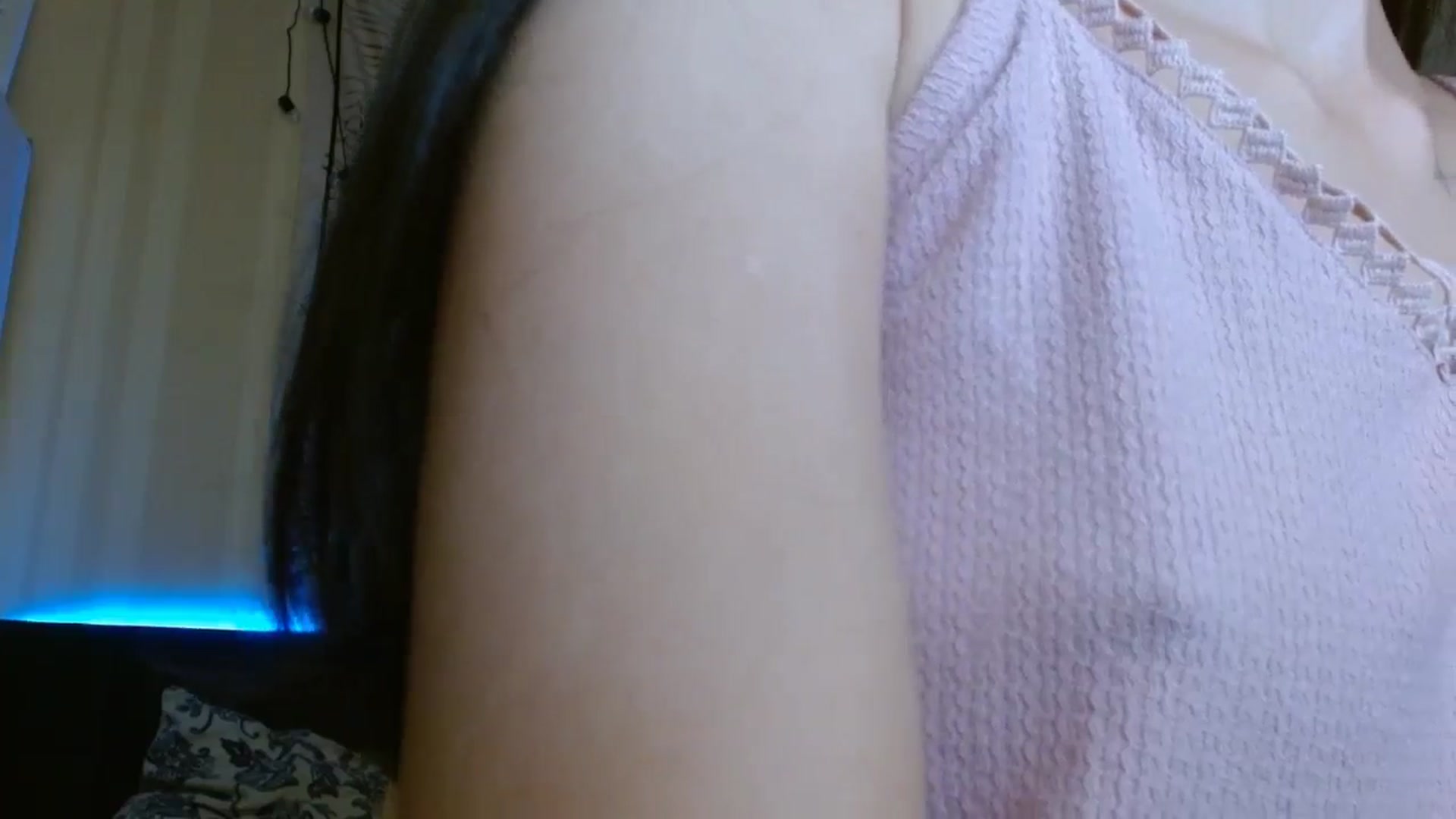 Gallery image thumbnail from ElsieF_'s myfreecams stream on, 08/10/2024, 17:59 image 16 of 20