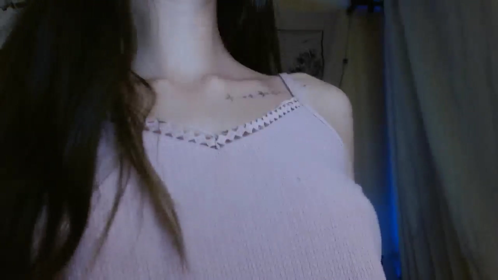 Gallery image thumbnail from ElsieF_'s myfreecams stream on, 08/10/2024, 17:59 image 13 of 20